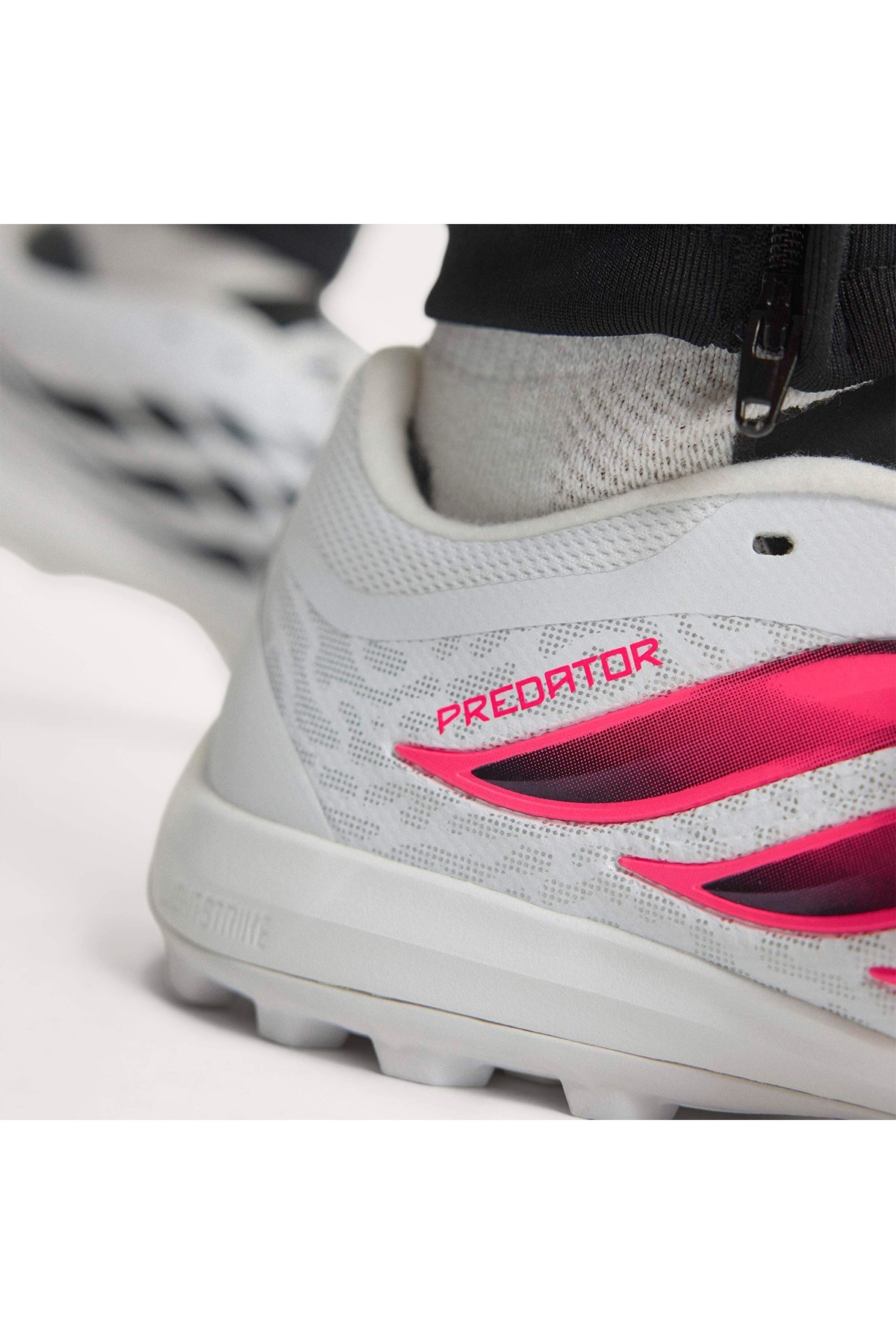 adidas  Halı Saha PREDATOR LEAGUE TF KJ6723