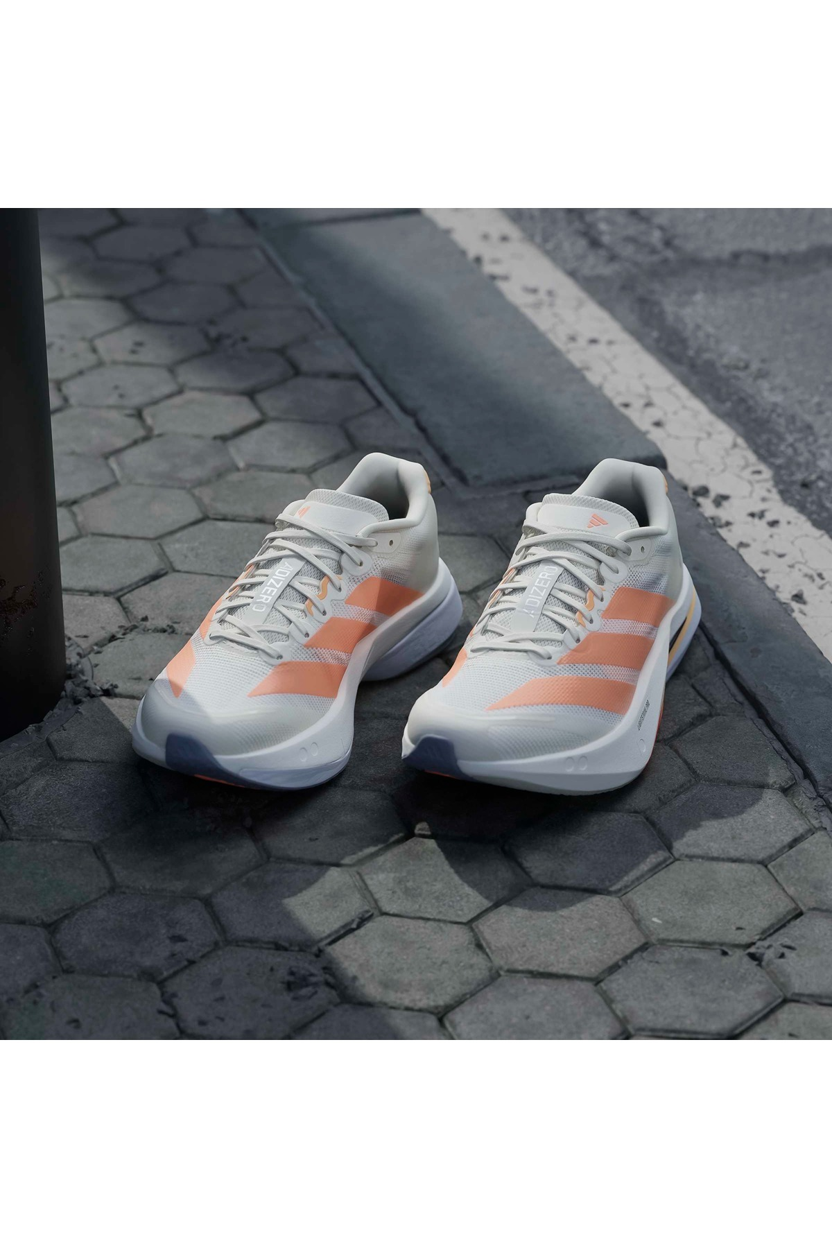 adidas  Kadın Beyaz  Koşu Ayakkabısı ADIZERO BOSTON 13 W JP9249