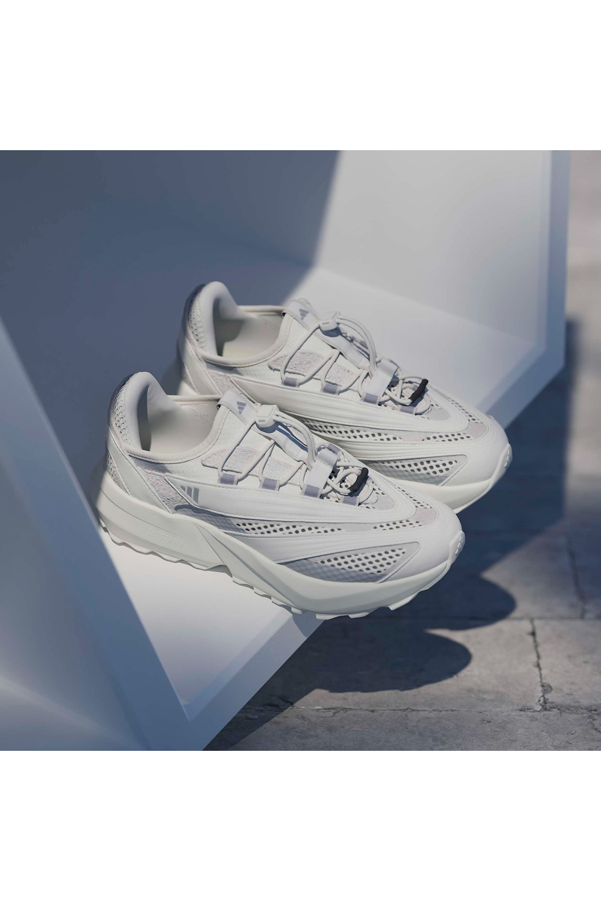 adidas Kadın  Beyaz  Koşu Ayakkabısı LIGHTBLAZE VISTA JR7246
