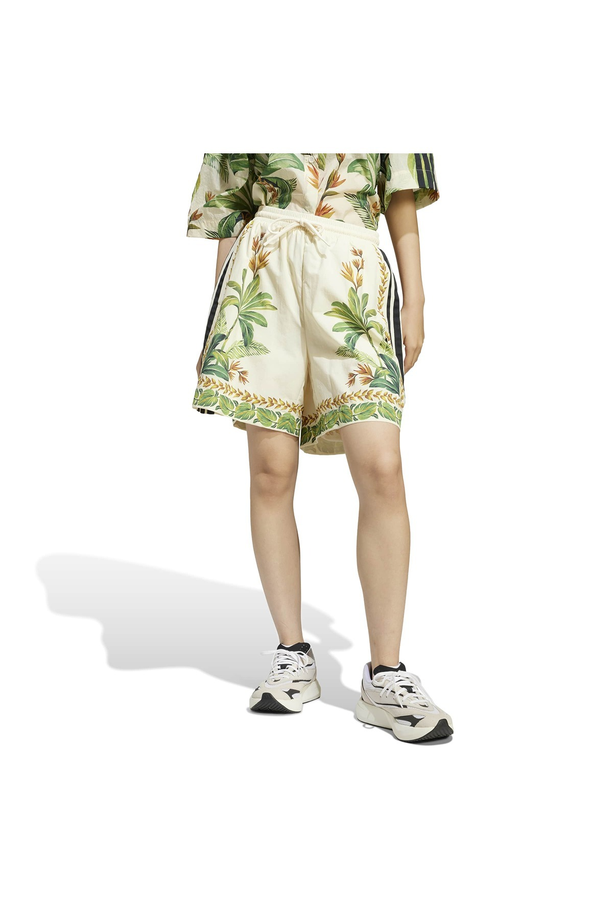 adidas Kadın  Beyaz  Şort FARM PRM SHORT JD6288