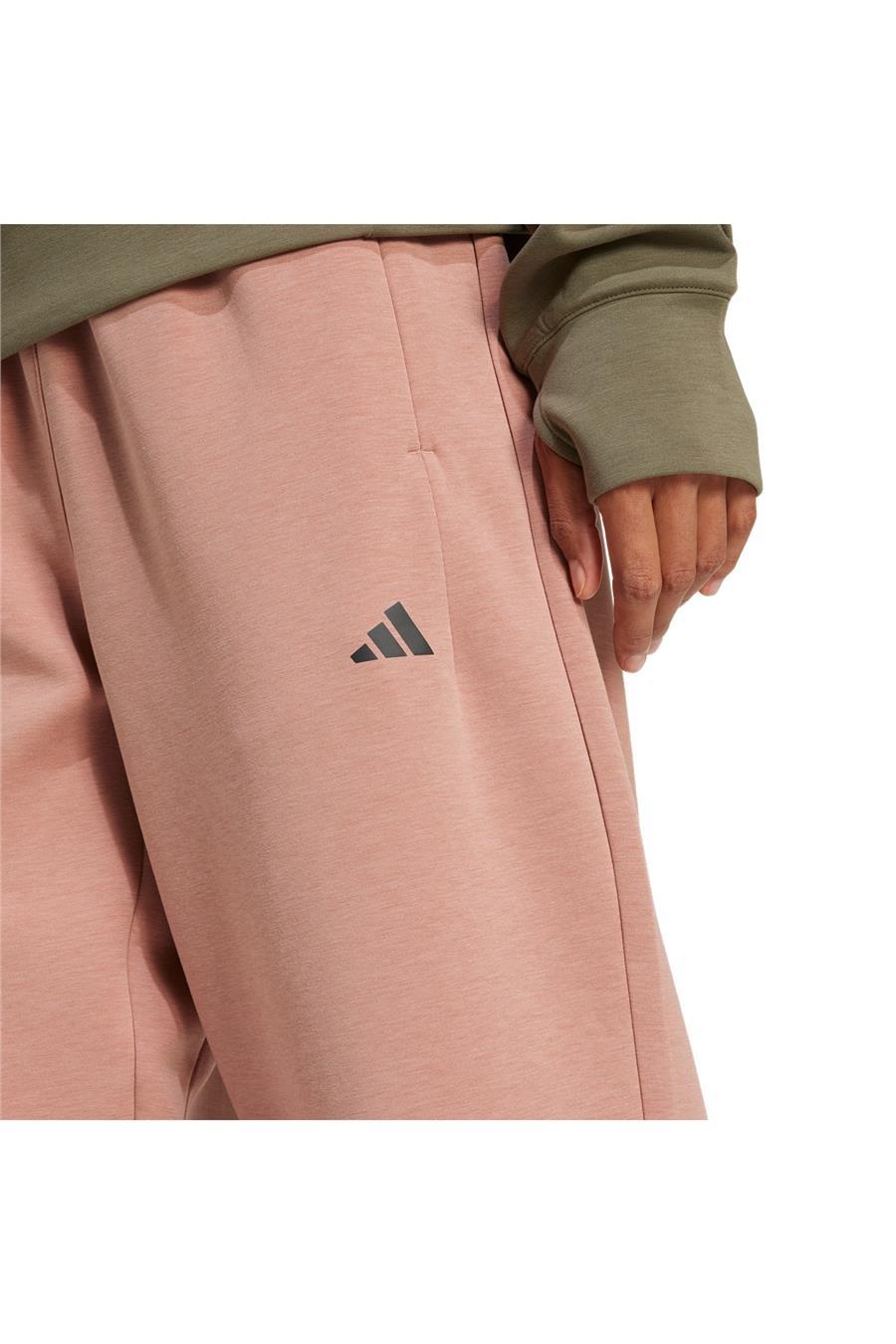adidas-kadin-esofman-alti-d4t-knit-pan-26-a3a.jpg