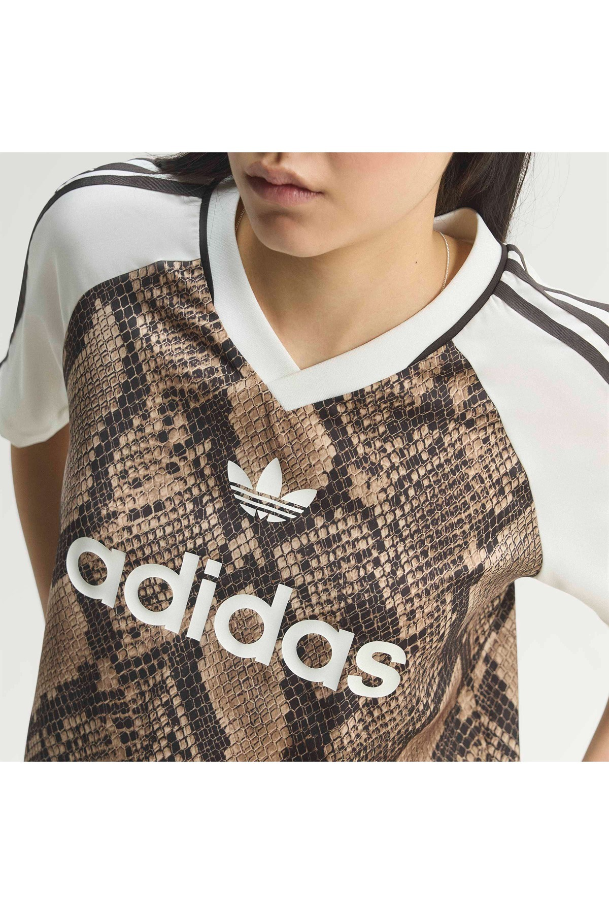 adidas Kadın Forma SNAKE PRINT SATIN JERSEY KX1897