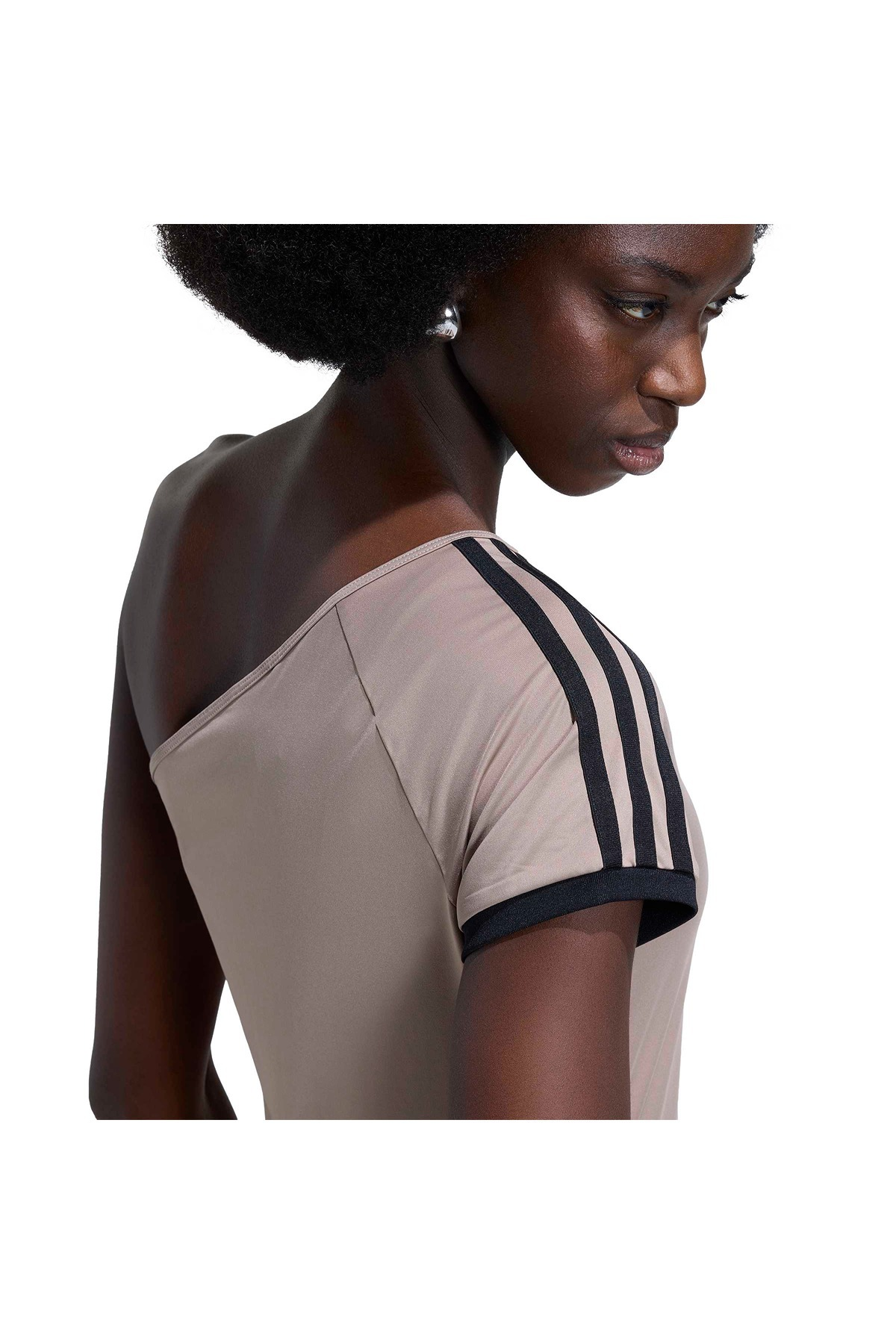 adidas  Kadın Kahverengi  T-shirt OFFSHOULDER TEE KY5181