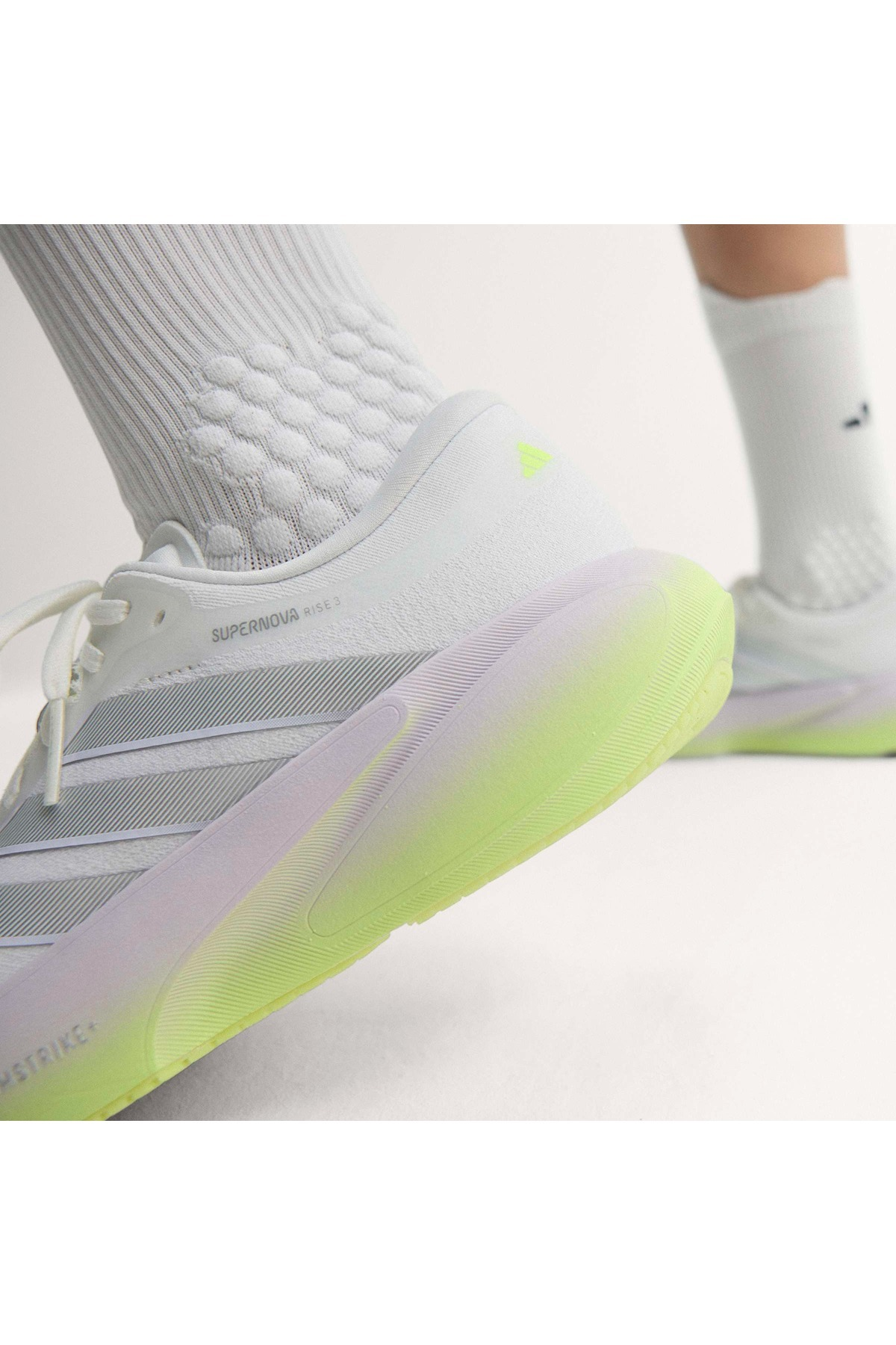 adidas Kadın Koşu Ayakkabısı SUPERNOVA RISE 3 RUNNING SHOES KI9225