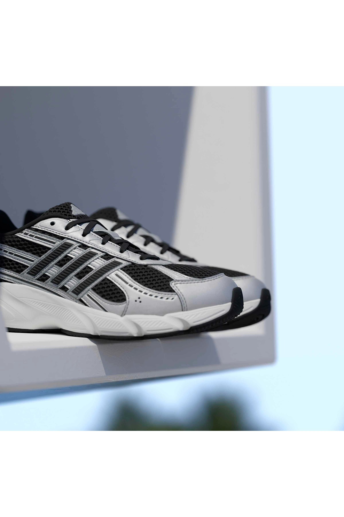 adidas Kadın Koşu Ayakkabısı TECHNOCHAOS 2000 JR7228