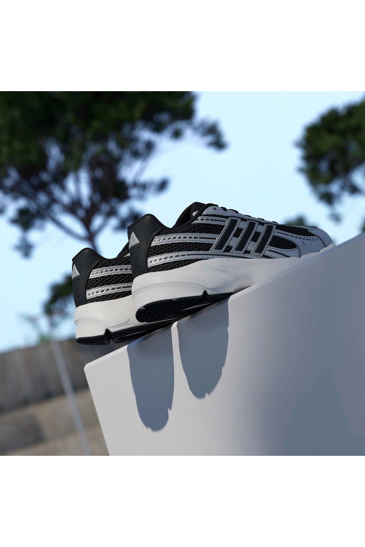 adidas Kadın Koşu Ayakkabısı TECHNOCHAOS 2000 JR7228