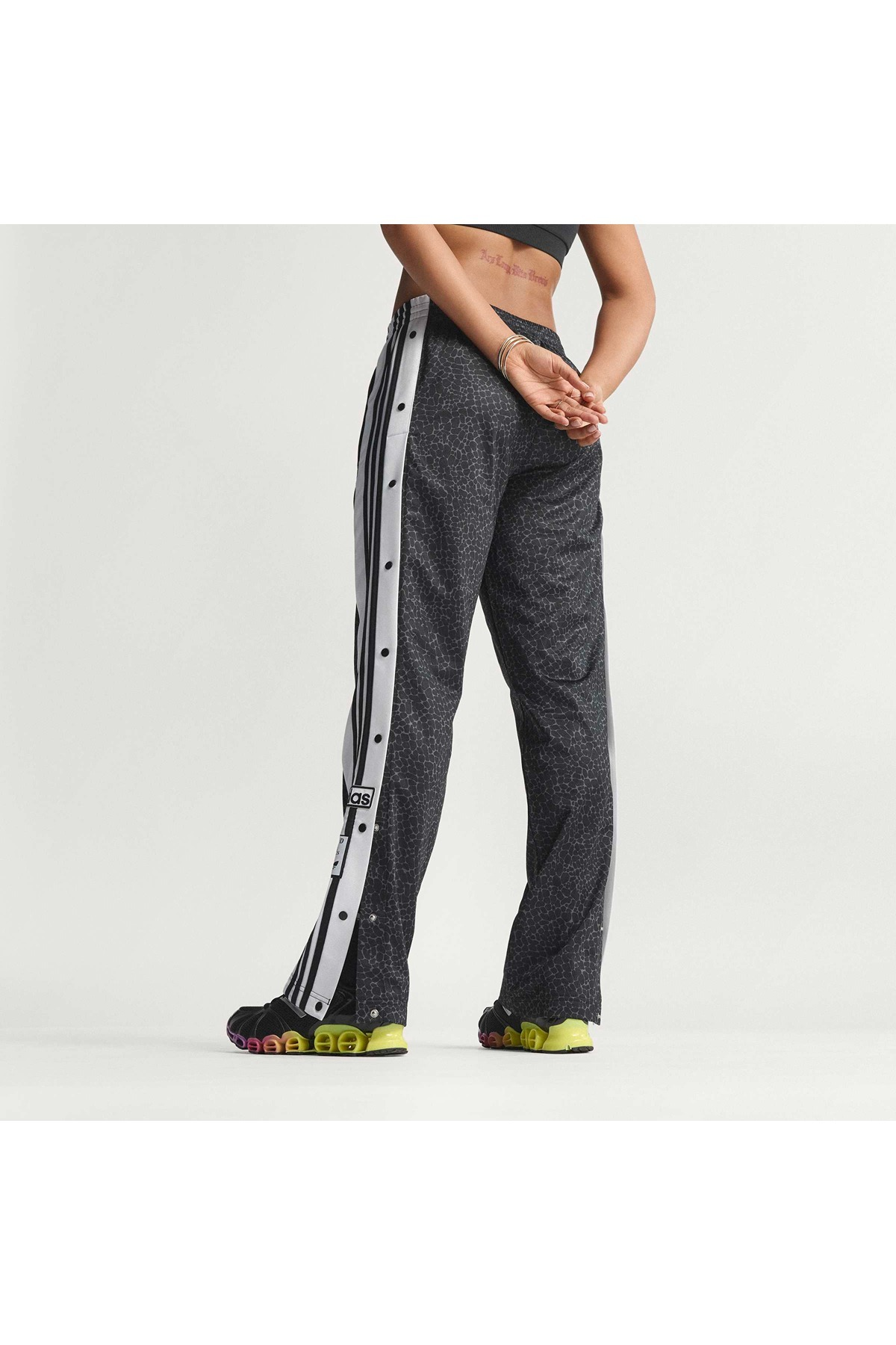 adidas  Kadın Siyah  Eşofman Altı AOP ADIBREAK PT KD2830