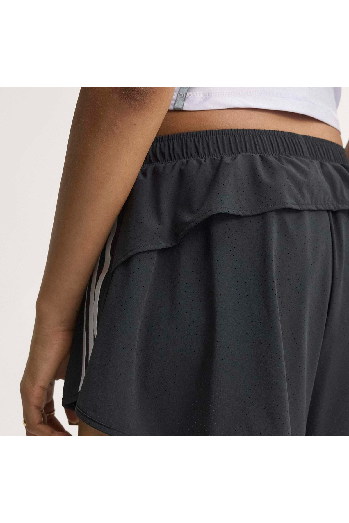 adidas Kadın Şort OG SP SHORTS KU3695