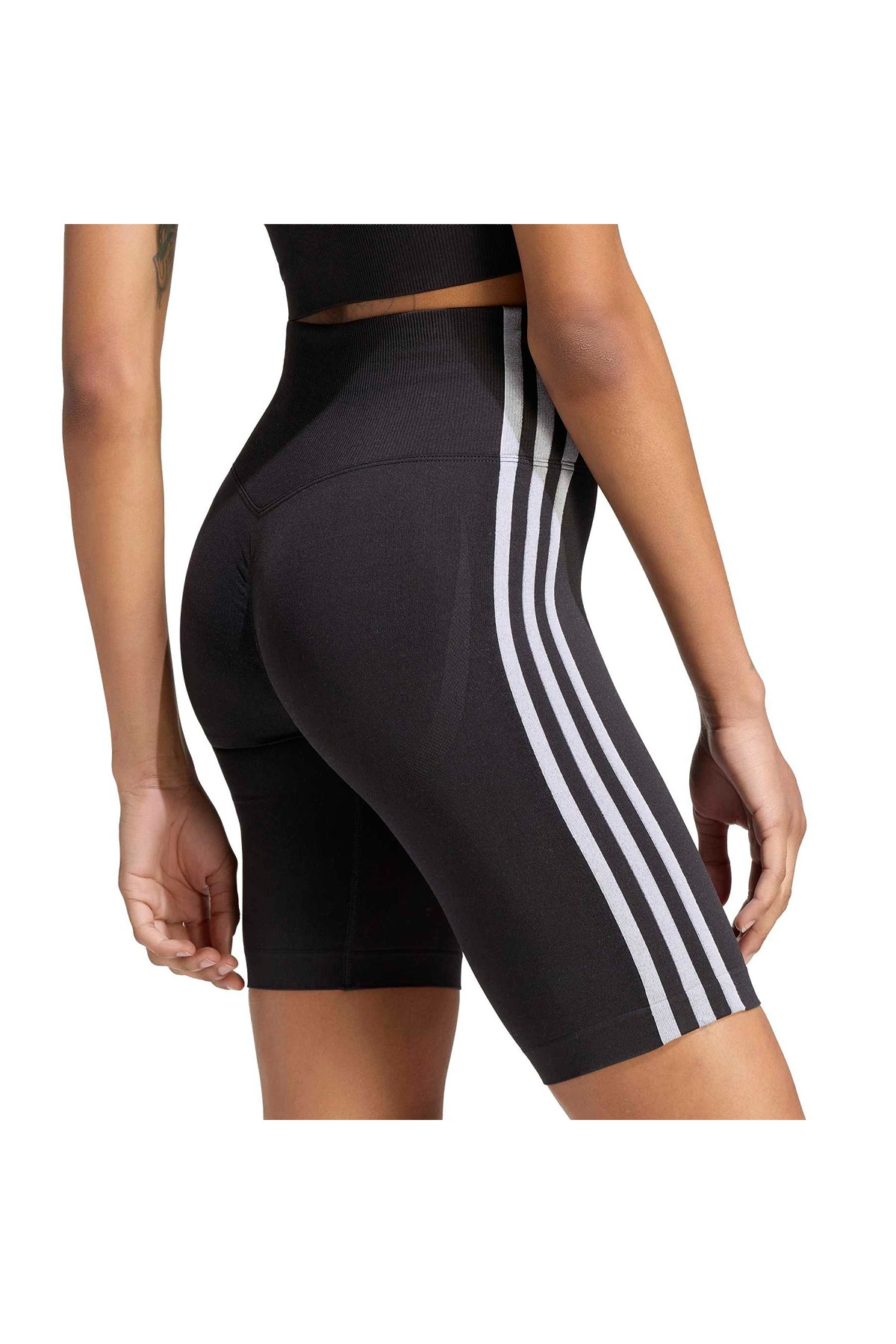 adidas Kadın Tayt ESSENTIALS 3 STRIPES SEAMLESS SHORTS 5 INCH KZ4126