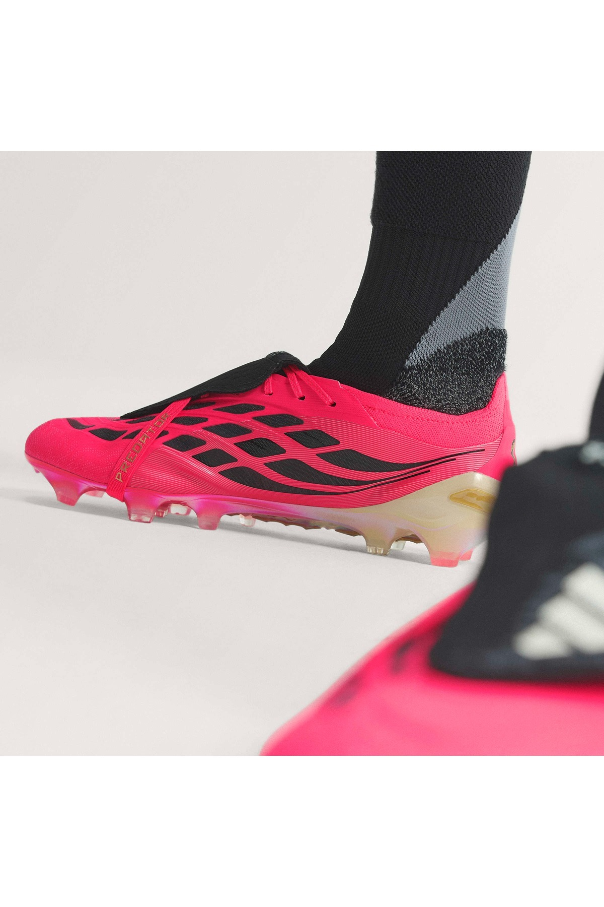 adidas  Krampon PREDATOR ELITE FT FG JP6237