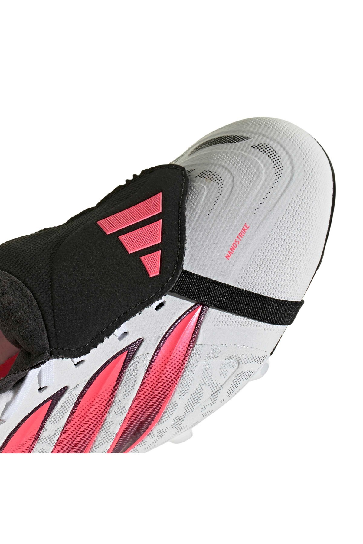 adidas  Krampon PREDATOR LEAGUE FT FG JP6278