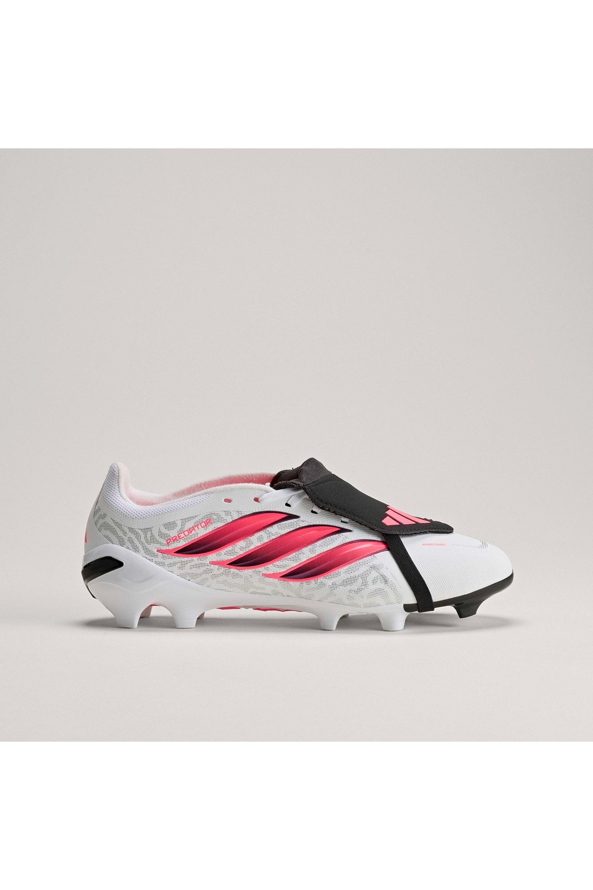 adidas  Krampon PREDATOR LEAGUE FT FG JP6278