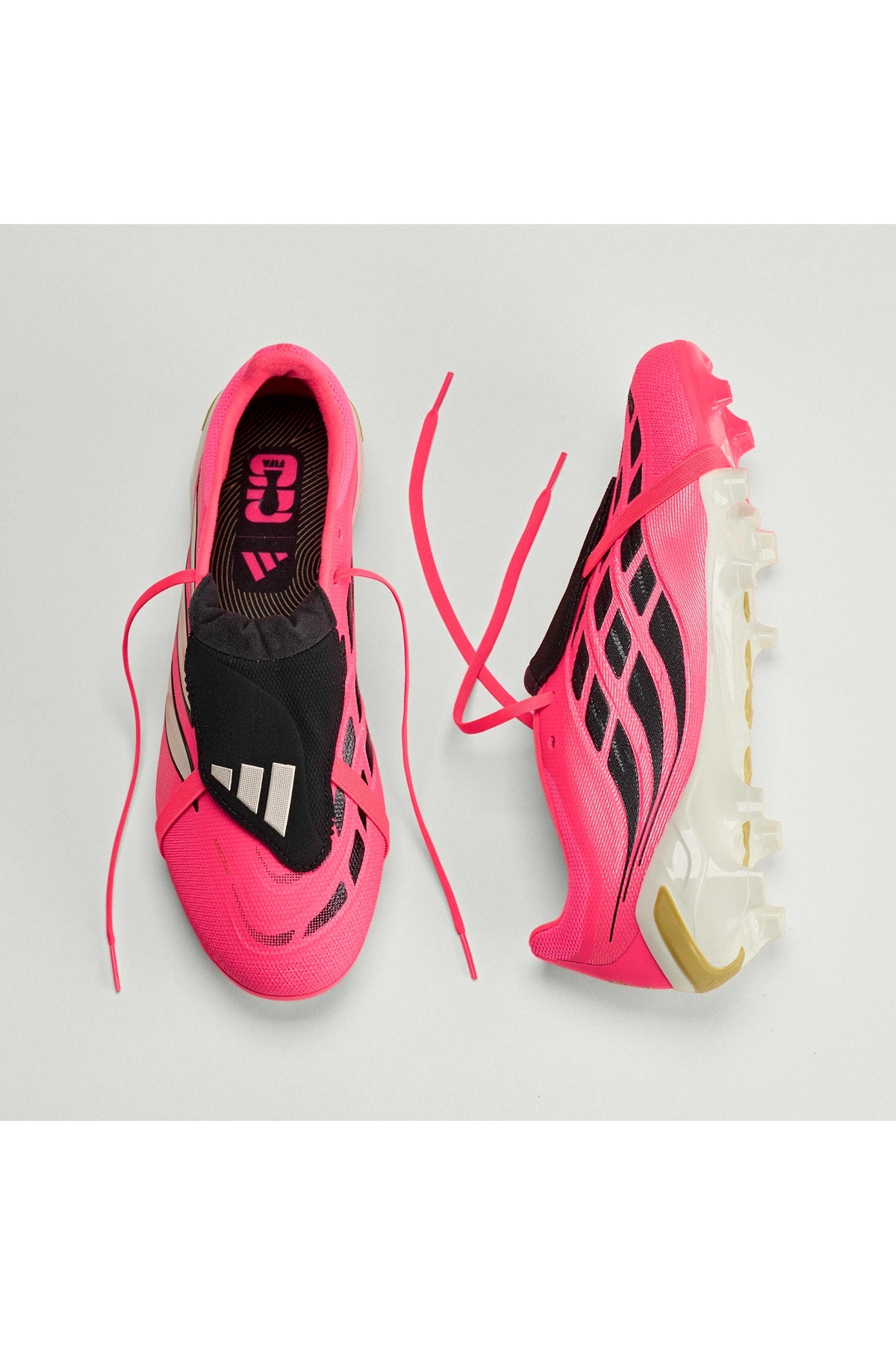 adidas  Krampon PREDATOR LEAGUE FT FG JP6271