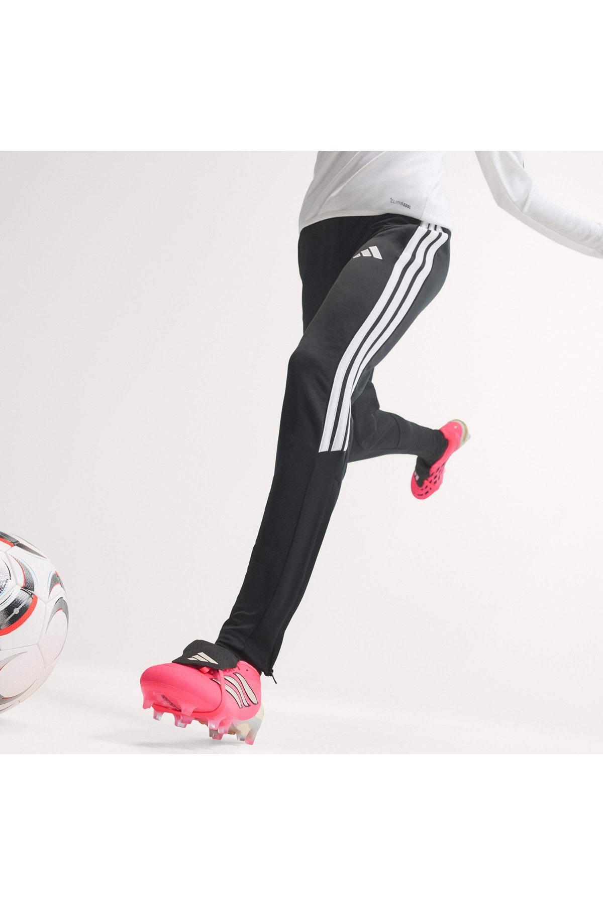 adidas  Krampon PREDATOR PRO FT FG HQ0015