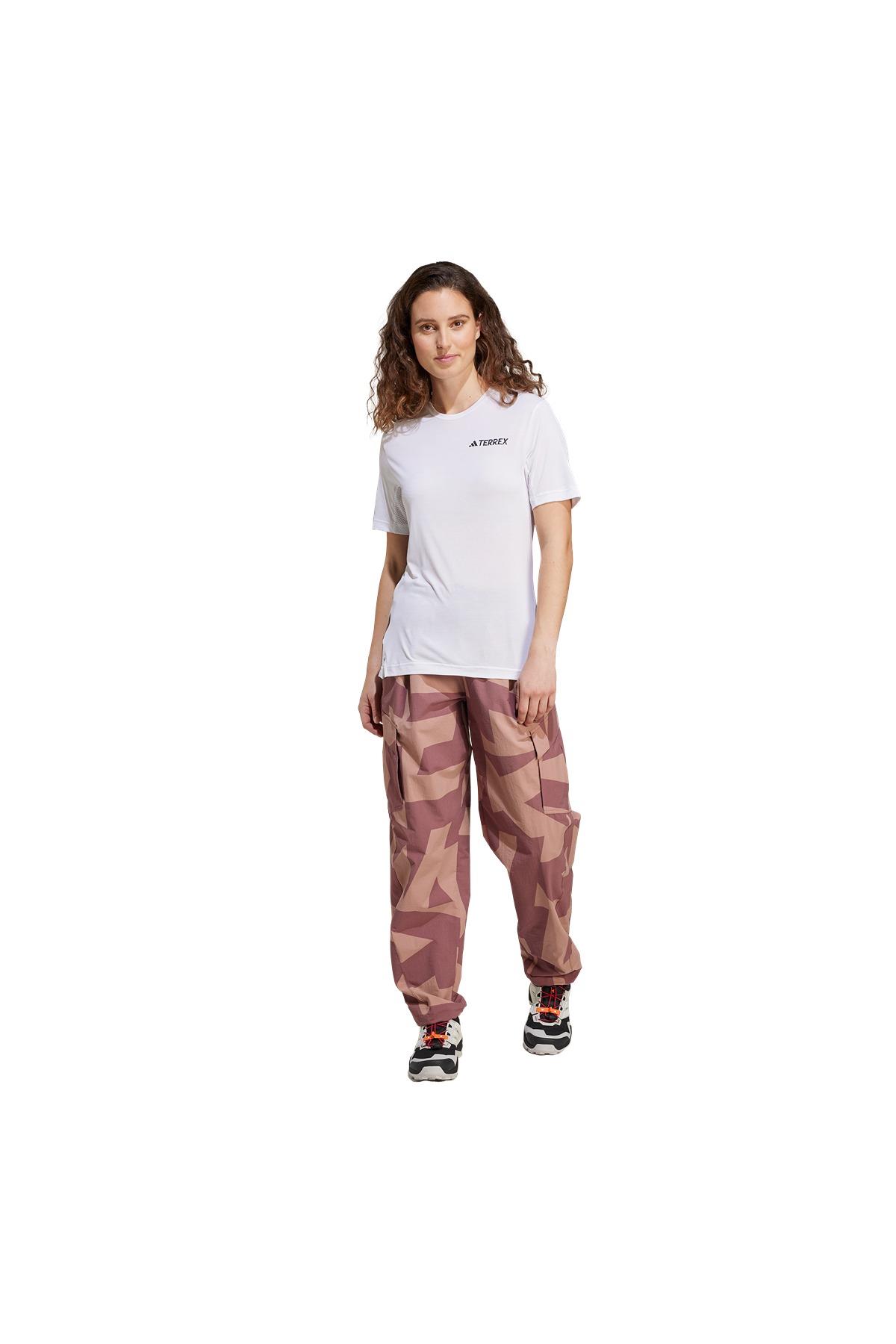 adidas Pembe  Kadın  Eşofman Altı W CARGO AOP P JE9430 Pembe  Kadın  Eşofman Altı W CARGO AOP P JE9430