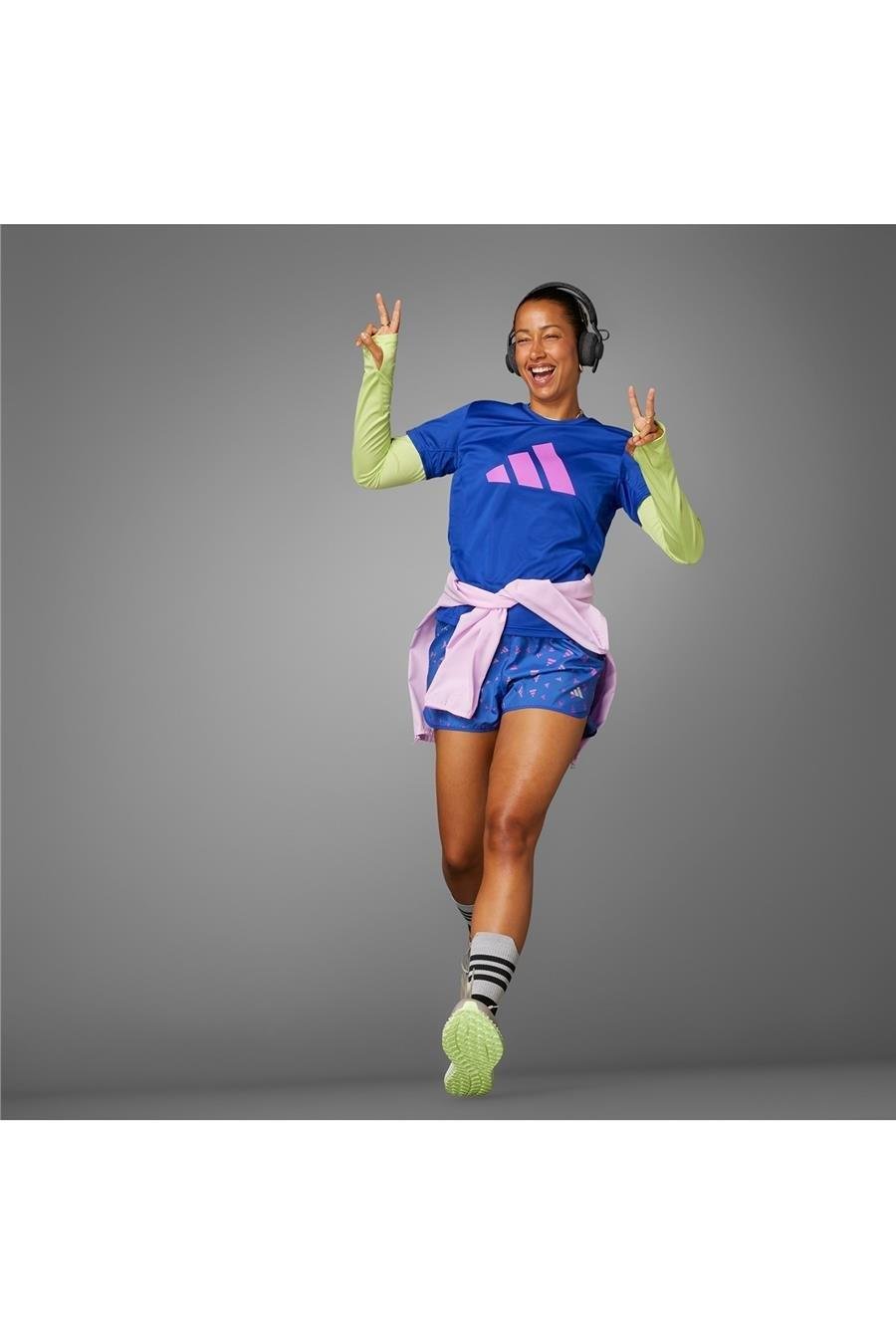 adidas-run-it-tee-kadin-t-shirt-iw8445-4647-b.jpg