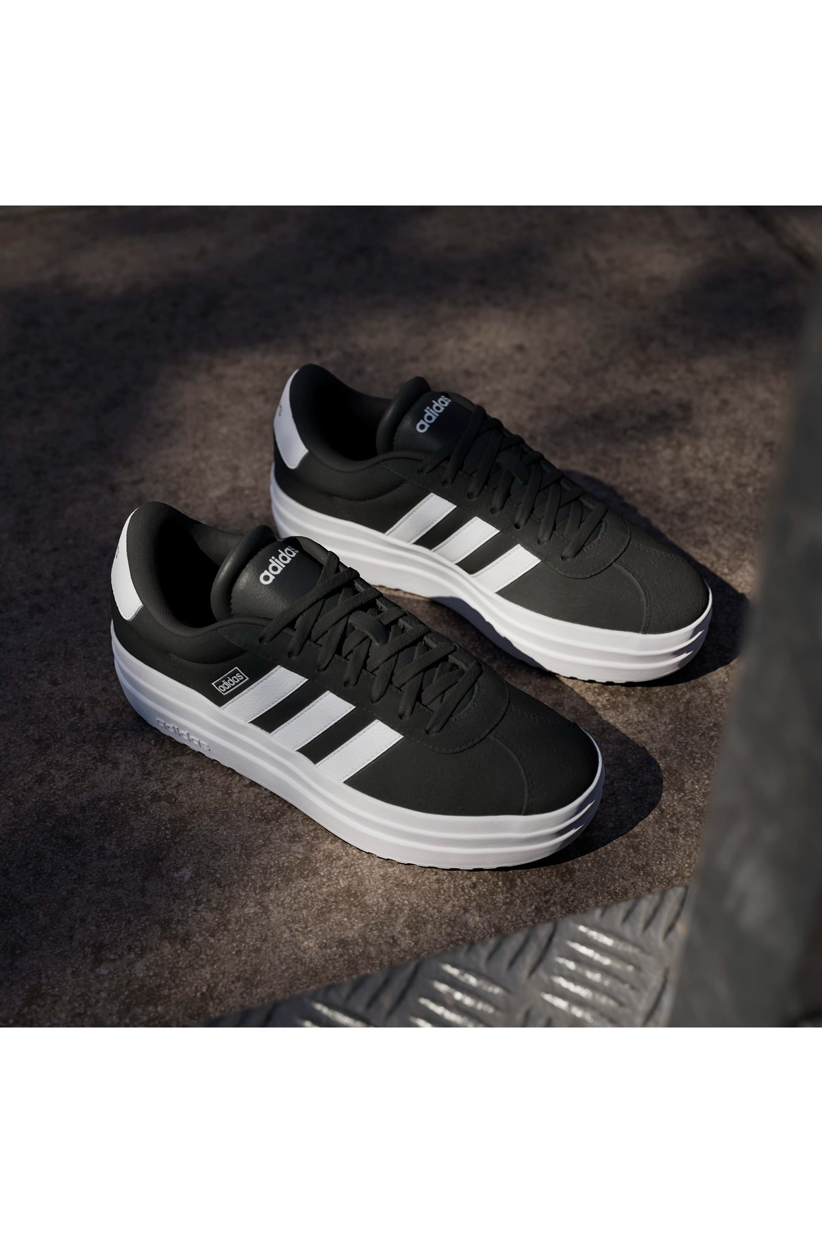 adidas Siyah Kadın   Yürüyüş Ayakkabısı VL COURT BOLD IH9995