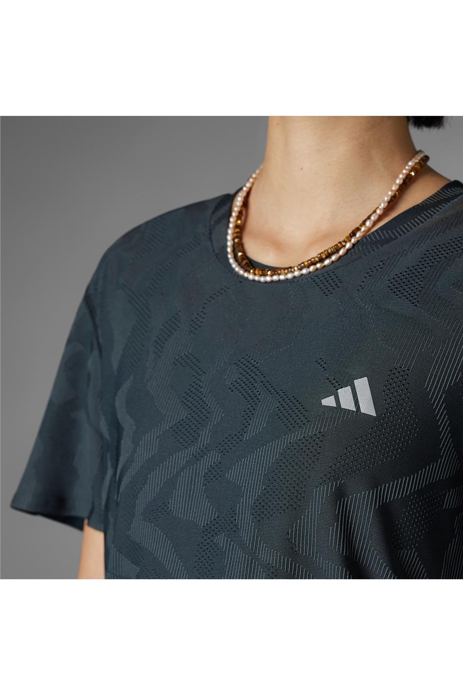 adidas-ult-egnrd-tee-kadin-t-shirt-it3--4f62-.jpg