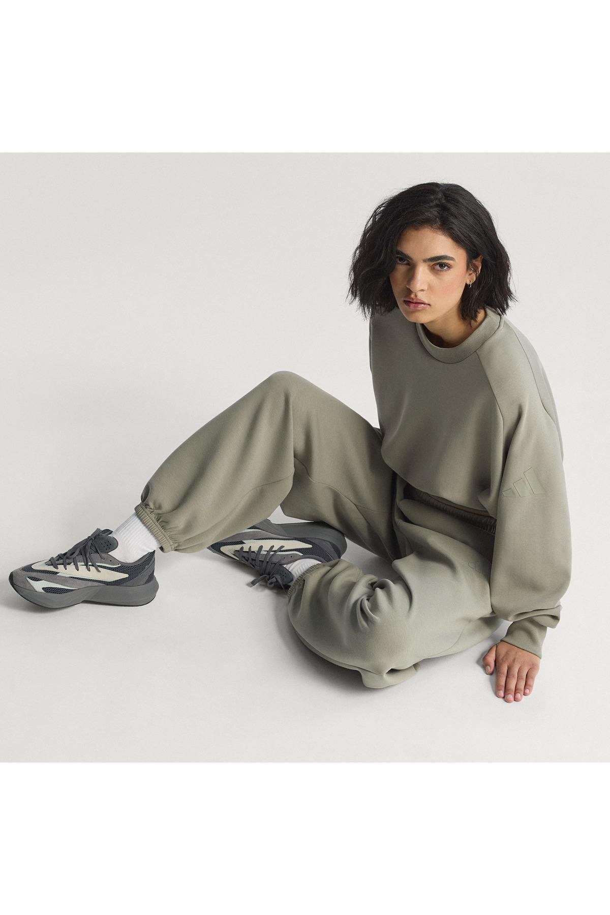 adidas Yeşil Kadın   Sweatshirt W ALL SZN SL SW JW5070