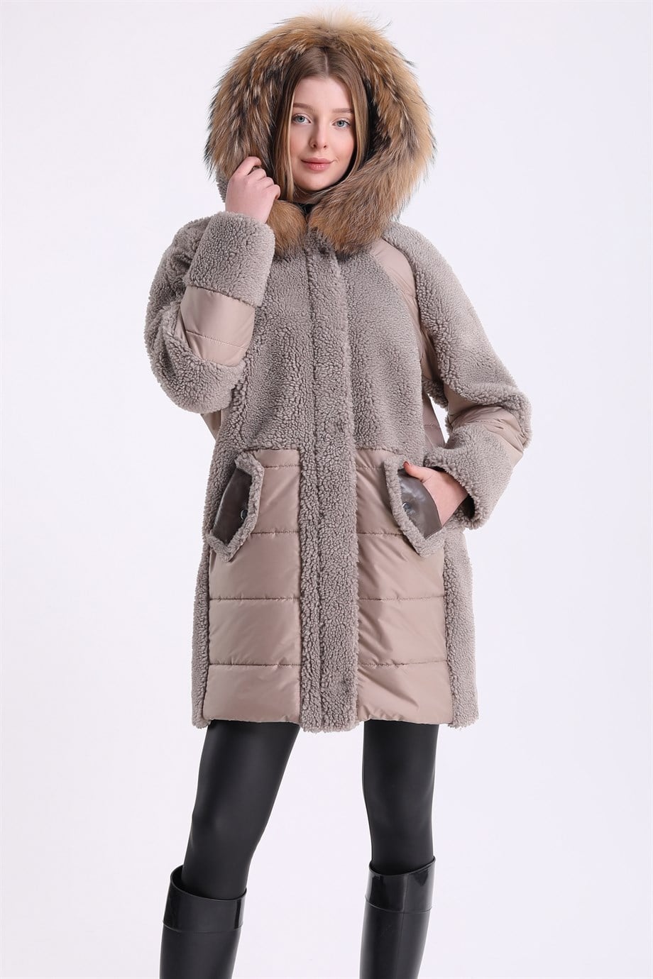 Krem Tilki Aksesuarlı Puffer Kaban