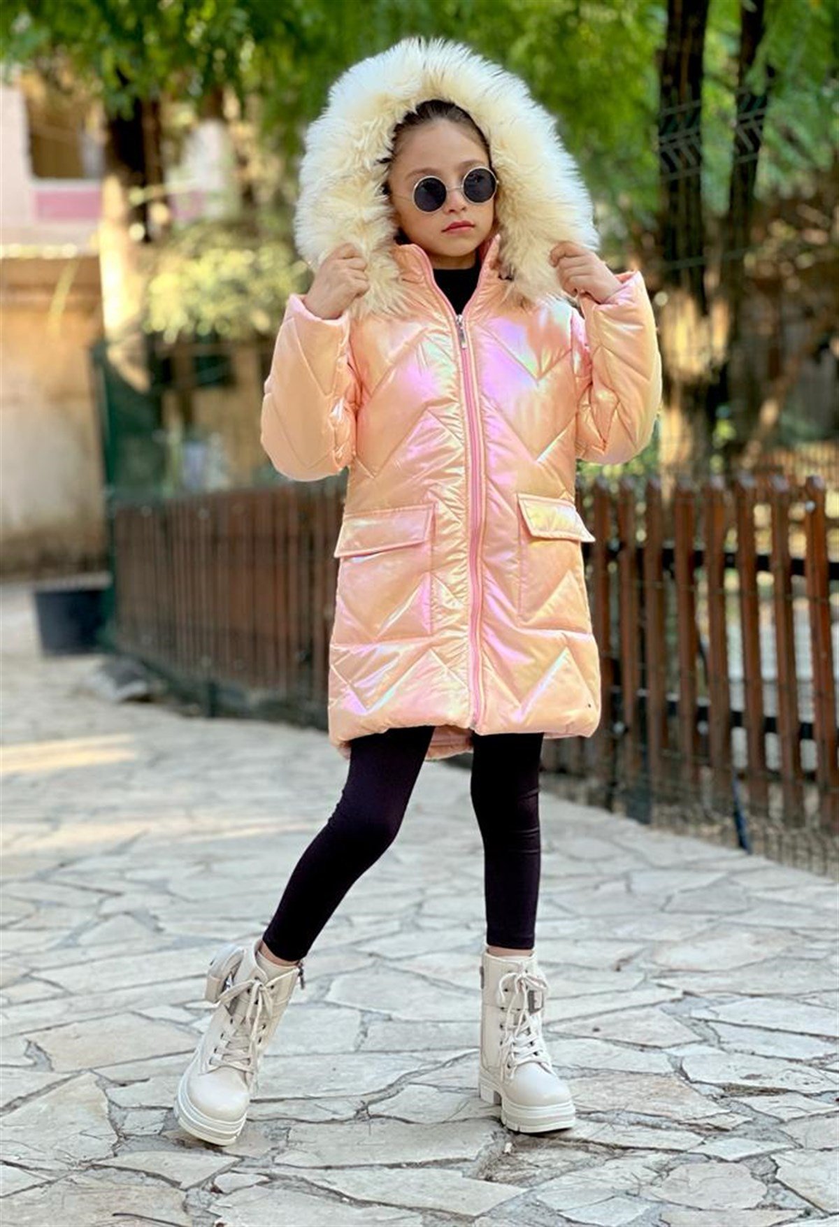 Kız Çocuk Parlak Kumaş Tarz Mont Yavru Ağzı-Kız Çocuk Mont-Bebegimindolabinda.com