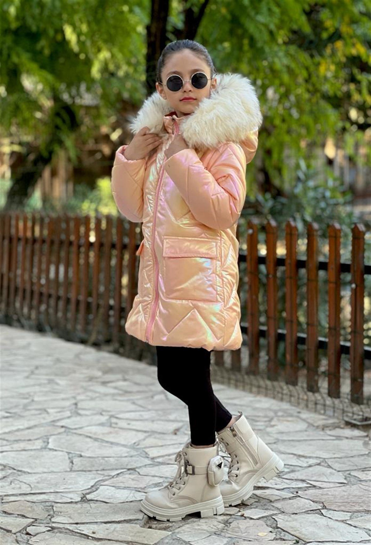Kız Çocuk Parlak Kumaş Tarz Mont Yavru Ağzı-Kız Çocuk Mont-Bebegimindolabinda.com