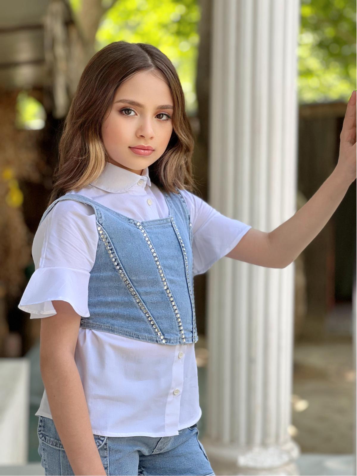 Kız Çocuk Taşlı Kot Şortlu Takım-Kız Çocuk Alt Üst Takım-Bebegimindolabinda.com