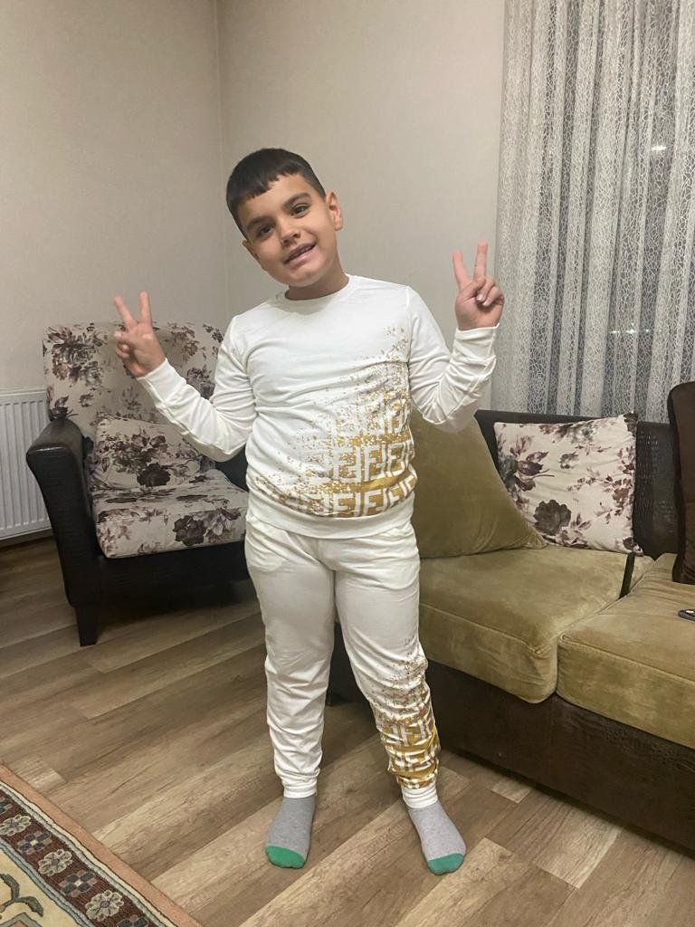 Unisex Garson Eşofman Takımı Beyaz Yaldızlı-Erkek Çocuk Alt Üst Takım-Bebegimindolabinda.com
