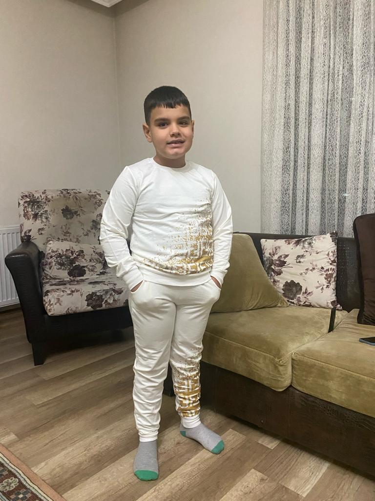 Unisex Garson Eşofman Takımı Beyaz Yaldızlı-Erkek Çocuk Alt Üst Takım-Bebegimindolabinda.com