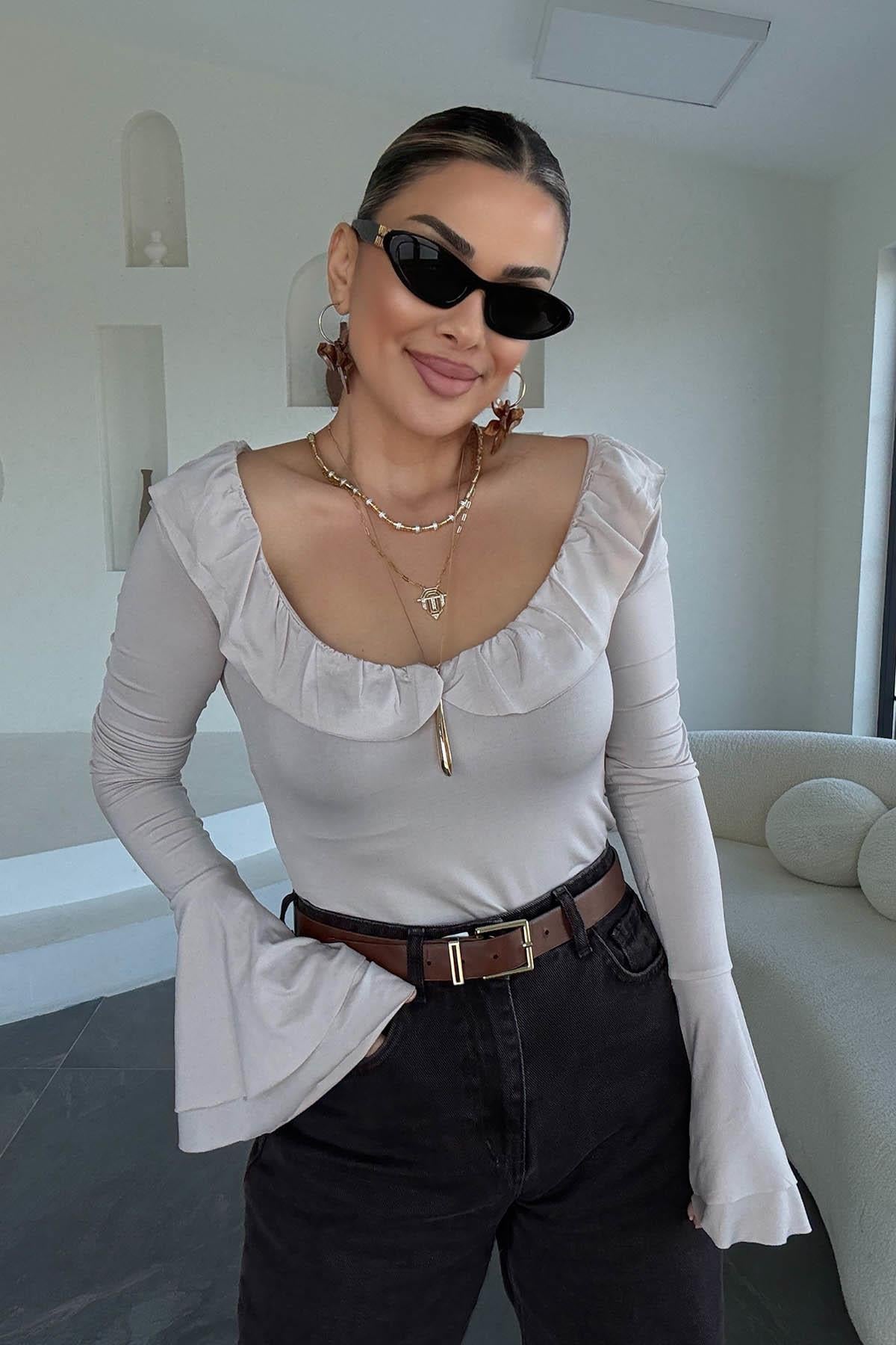 Eswomes Geniş Yaka Volan Detay Bluz Bej