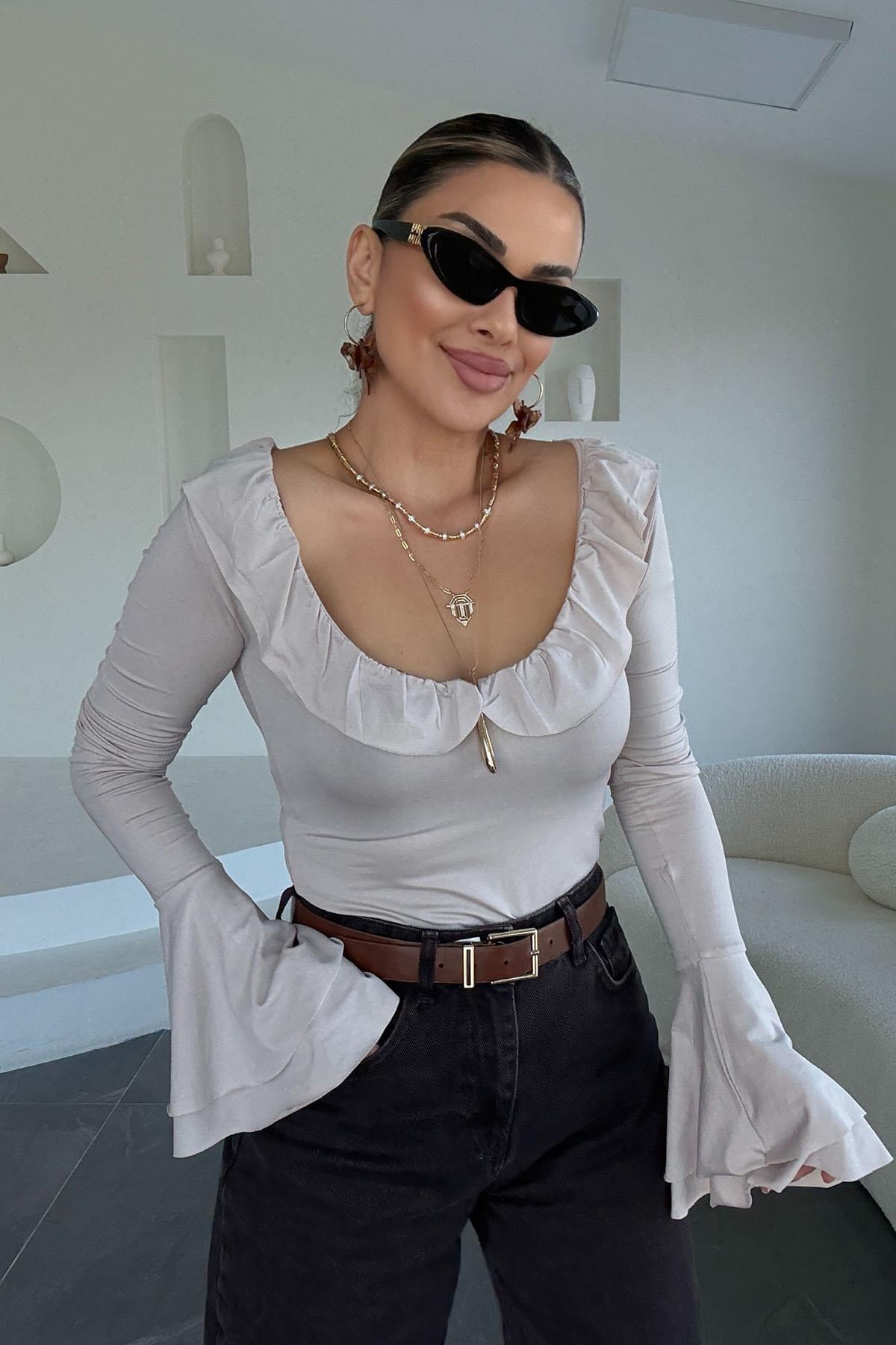Eswomes Geniş Yaka Volan Detay Bluz Bej