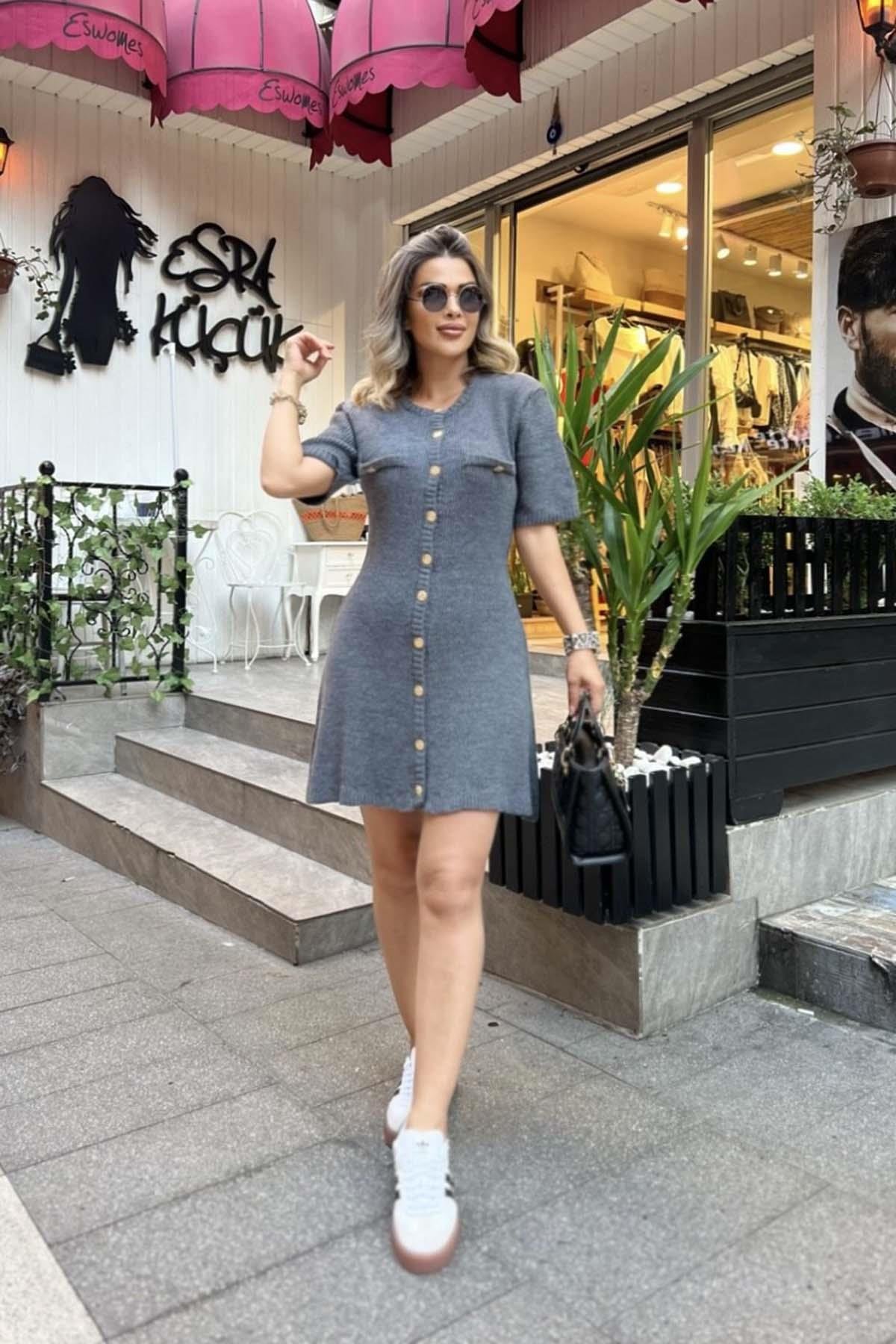 Eswomes Gold Düğmeli Triko Elbise Gri