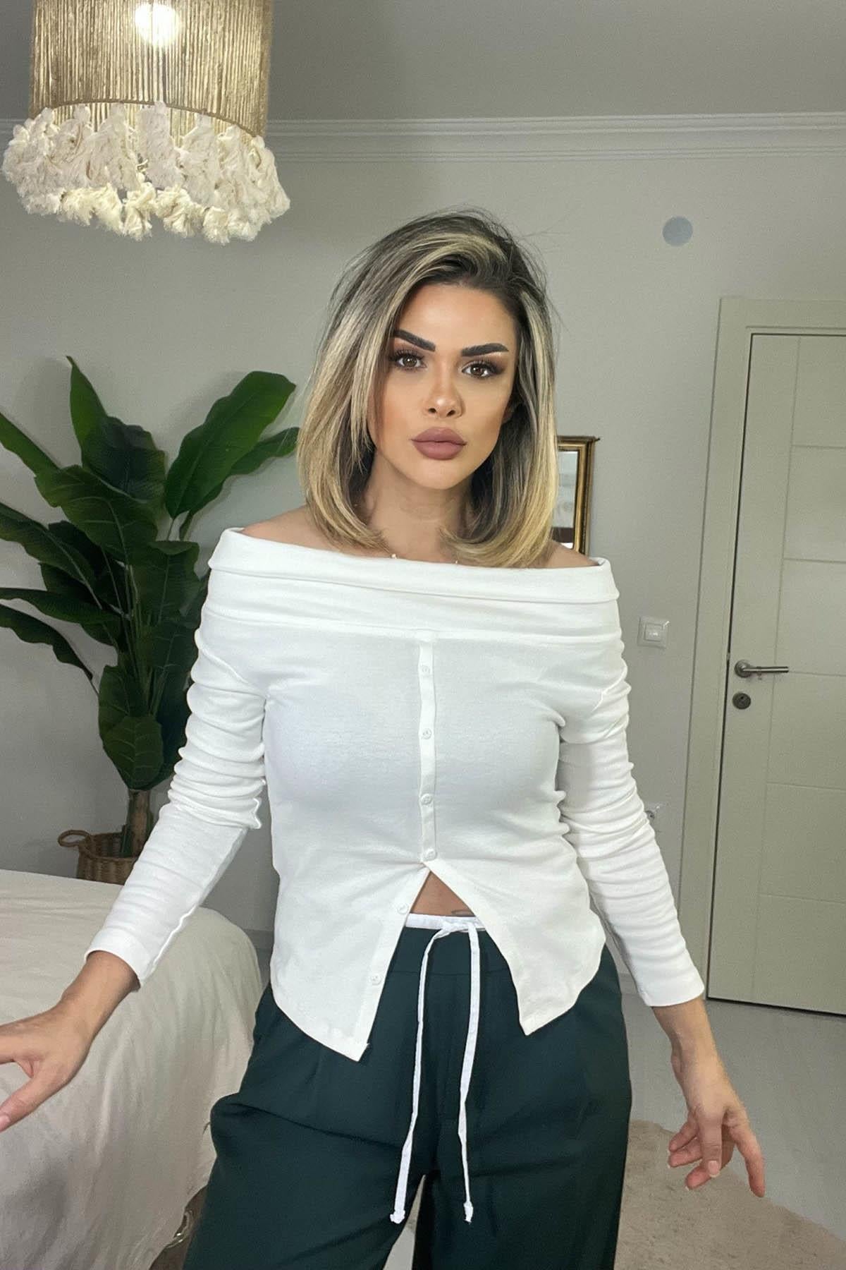 Eswomes Kayık Yaka Önü Düüğmeli Body Beyaz