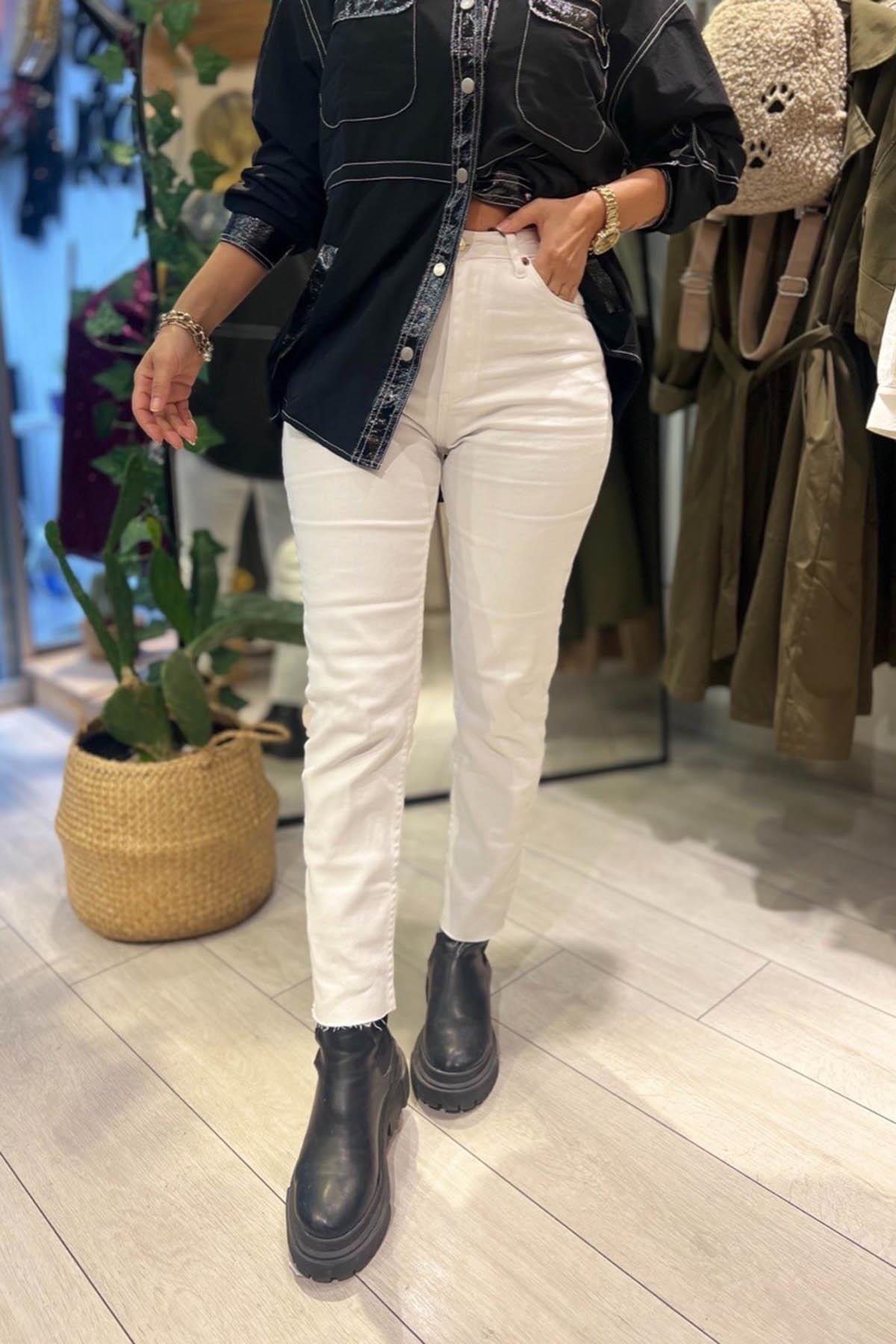 Eswomes Kesik Paça Boyfit Jean Beyaz