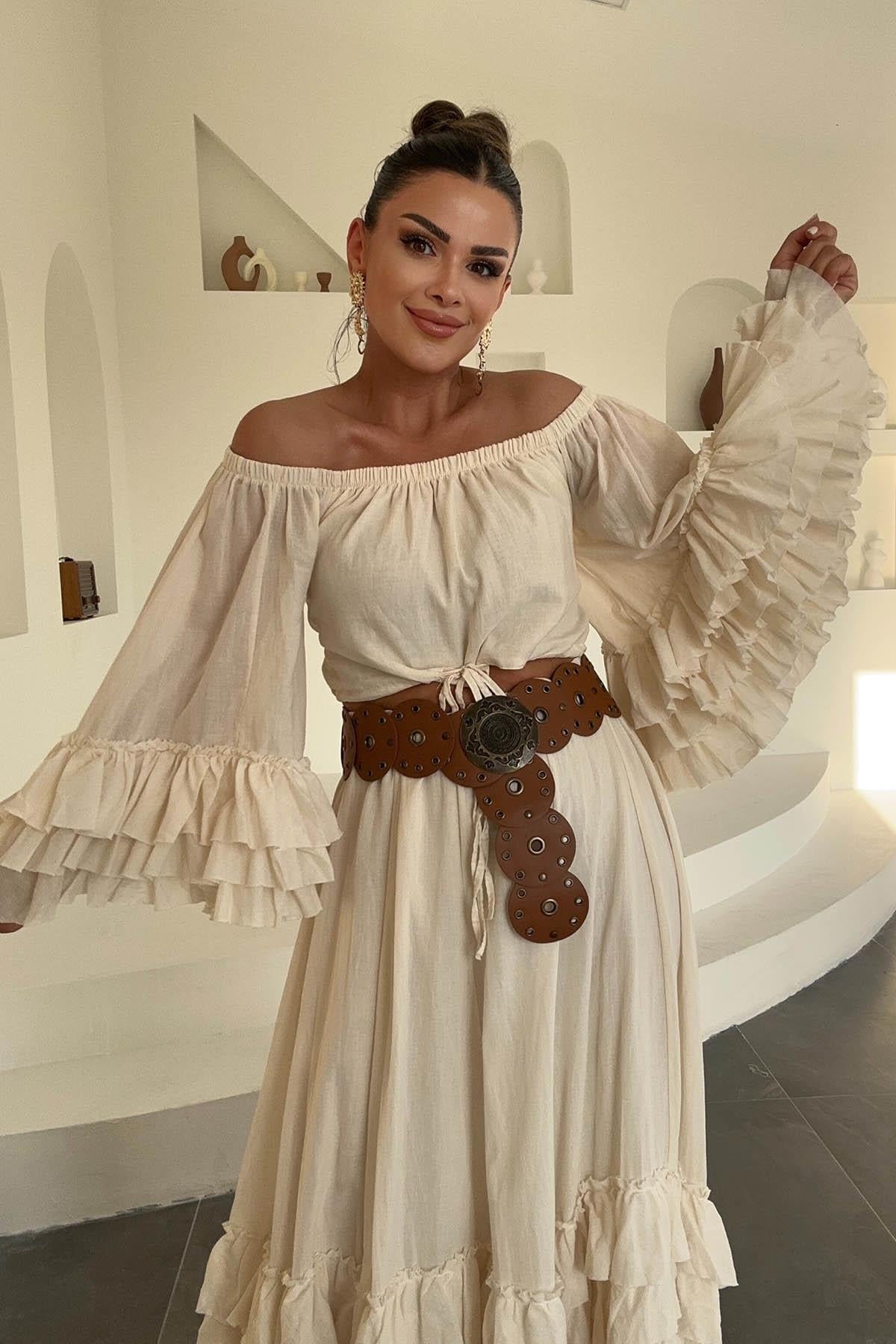 Eswomes Madonna Yaka Kolları Ve Etek Uçları Volanlı Takım Ekru