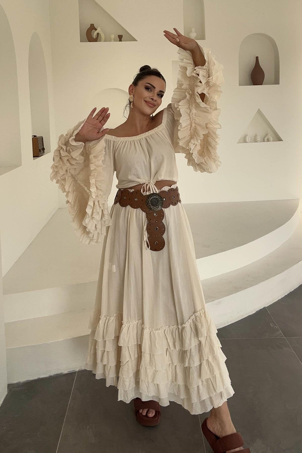 Eswomes Madonna Yaka Kolları Ve Etek Uçları Volanlı Takım Ekru