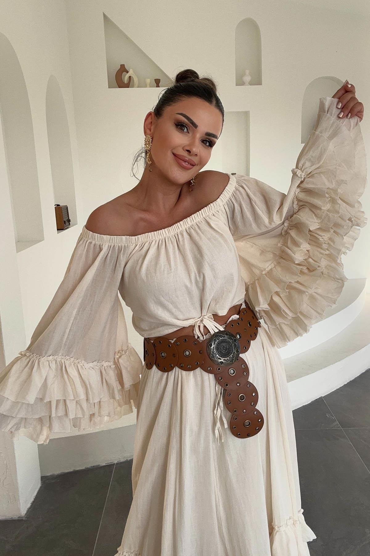 Eswomes Madonna Yaka Kolları Ve Etek Uçları Volanlı Takım Ekru