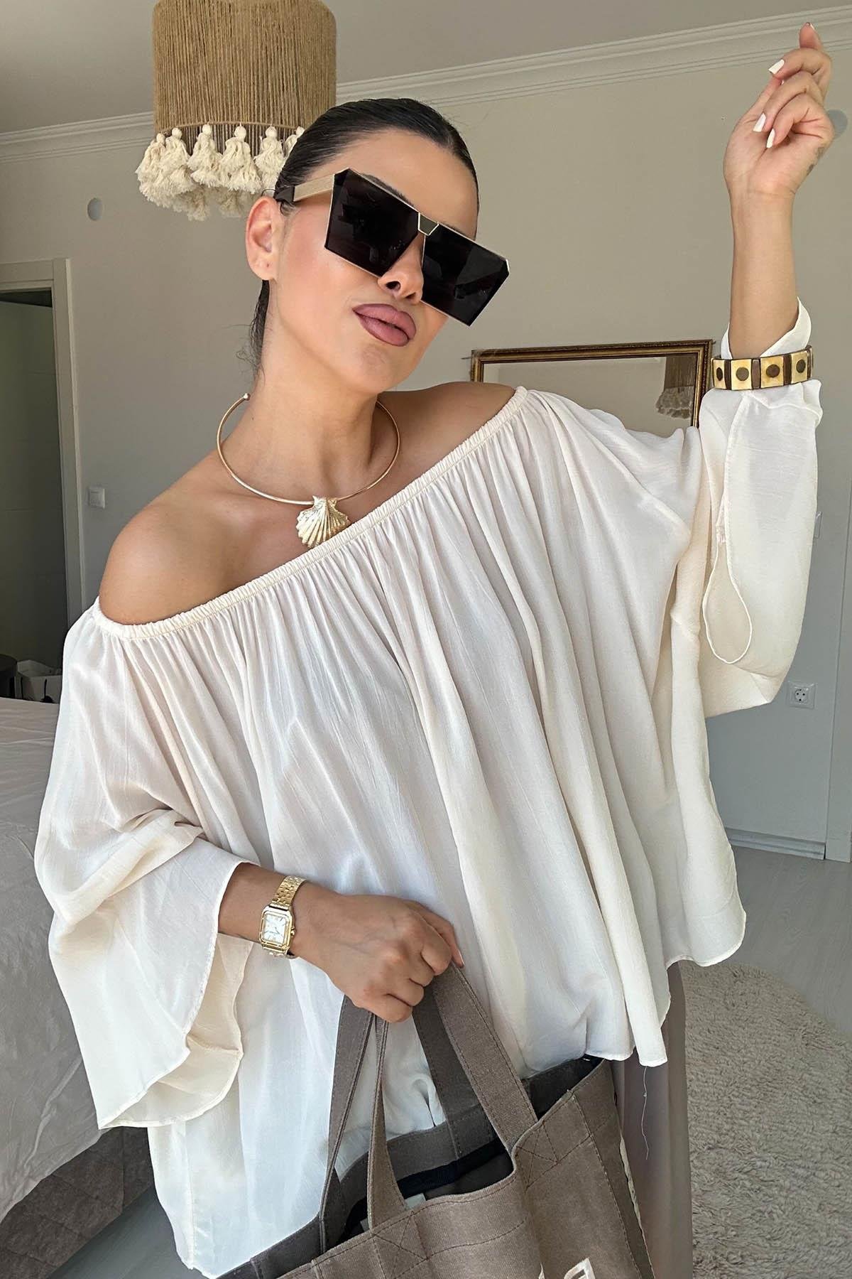 Eswomes Yaka Lastikli Yarasa Kol Oversize Bluz Ekru