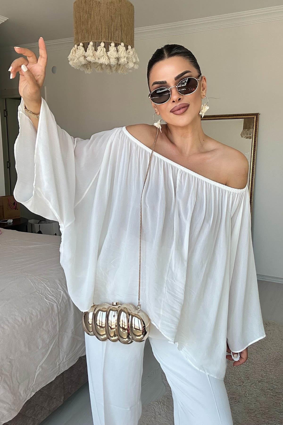 Eswomes Yaka Lastikli Yarasa Kol Oversize Bluz Beyaz