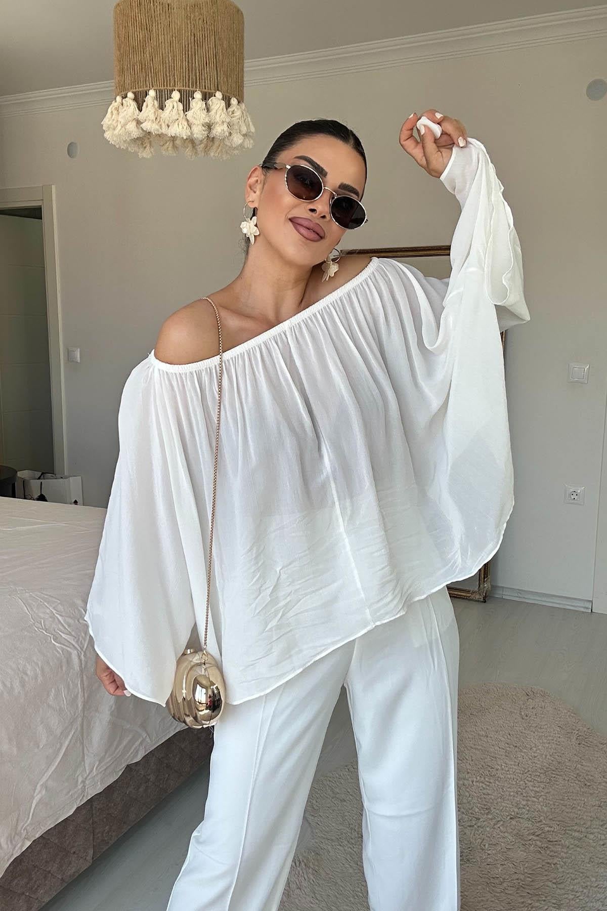 Eswomes Yaka Lastikli Yarasa Kol Oversize Bluz Beyaz