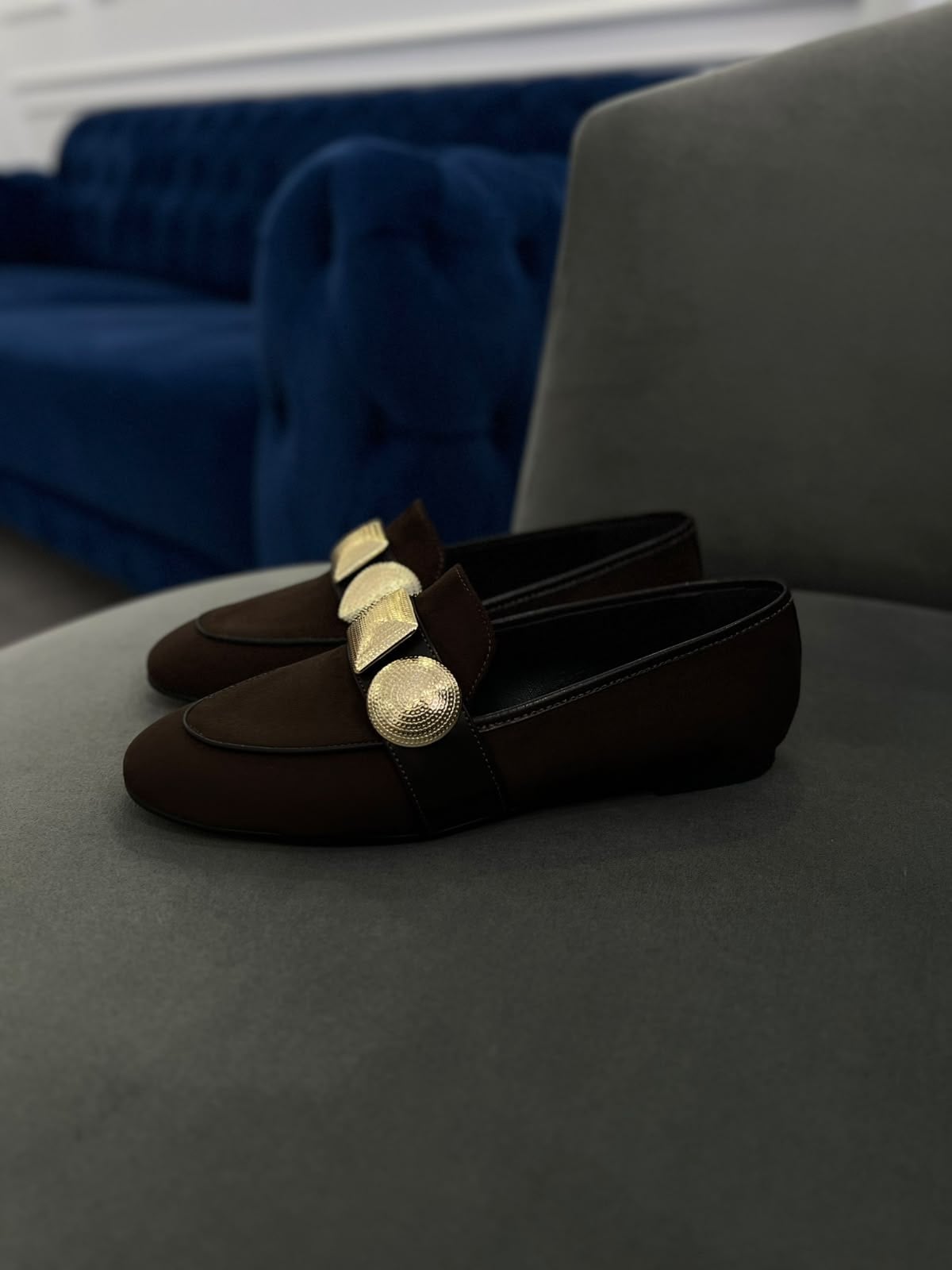 Loafer acı kahve süet görünümlü ayakkabı.Gold detaylı metal .36 ve 43 arası