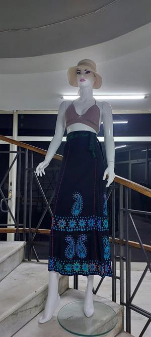Hint Batik Çiçek Desenli ve İşlemeli Uzun Hint Anvelop Etek