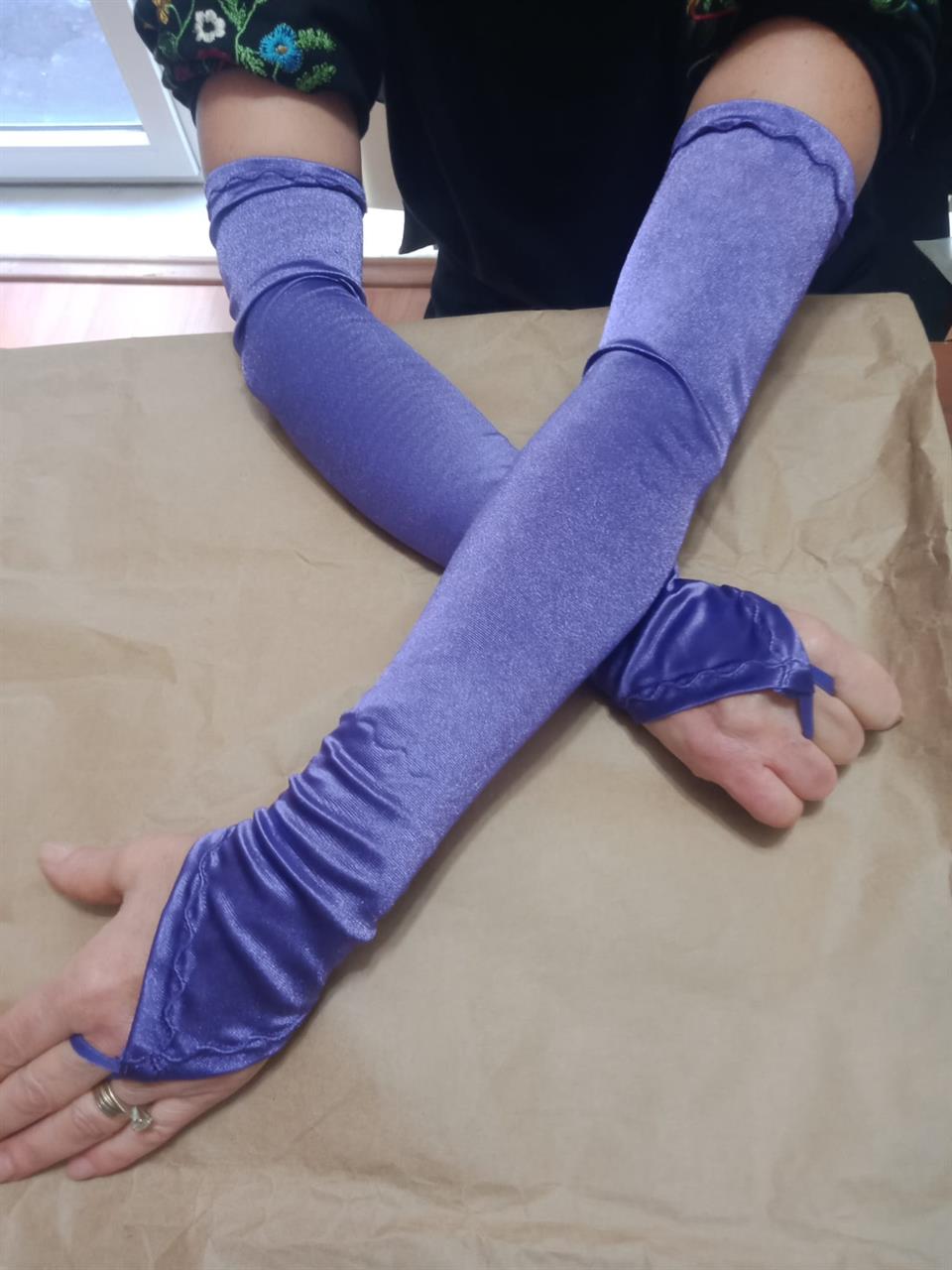 Saten Likralı Dans & Opera Eldiveni - (58 CM)