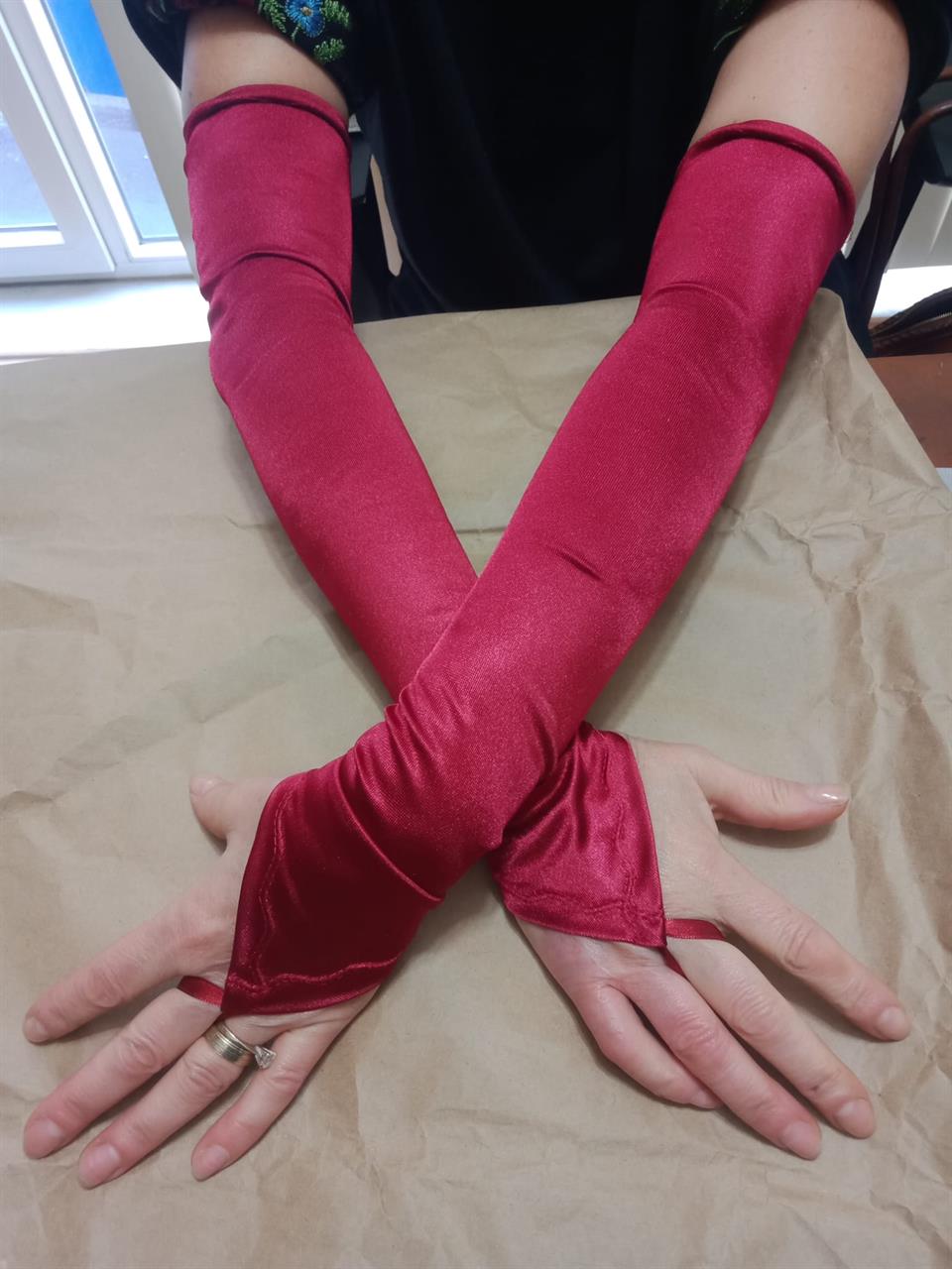 Saten Likralı Dans & Opera Eldiveni - (58 CM)