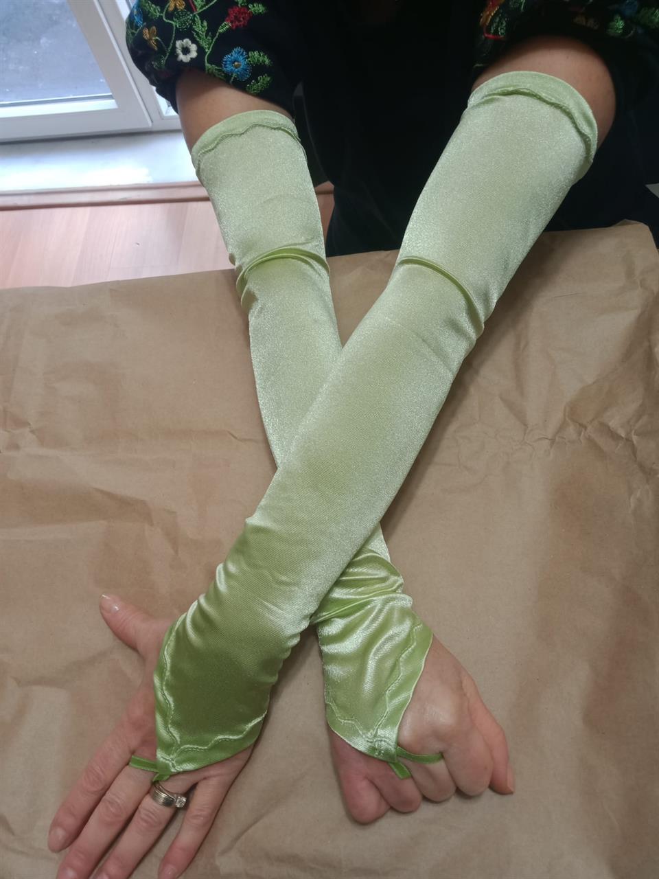 Saten Likralı Dans & Opera Eldiveni - (58 CM)