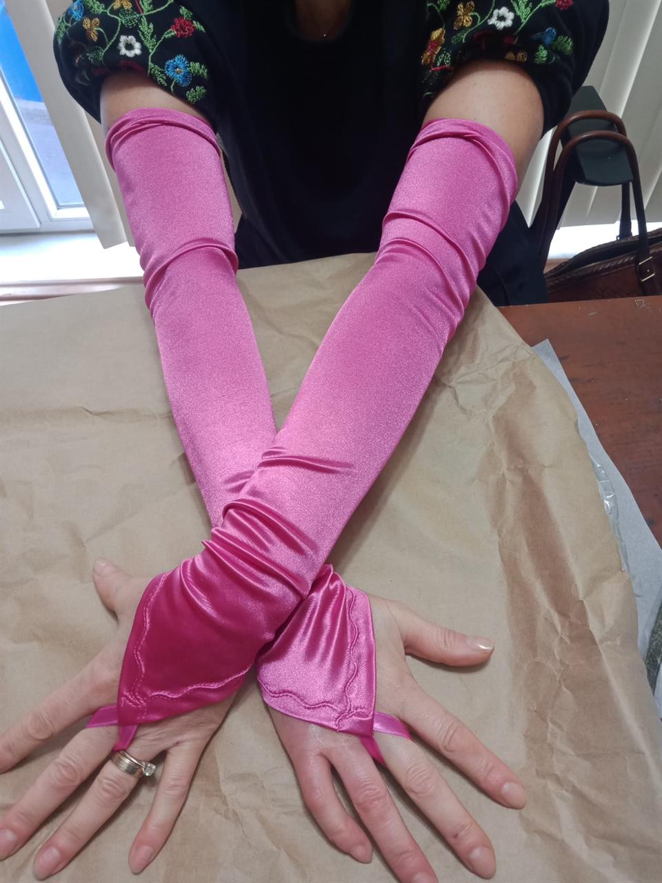 Saten Likralı Dans & Opera Eldiveni - (58 CM)