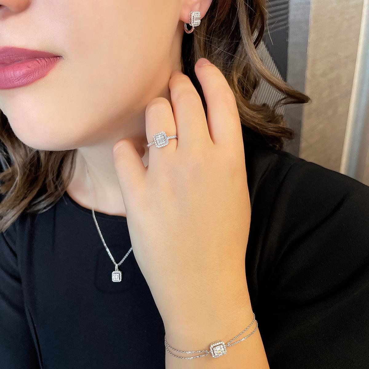 Baget Taşlı Altın Set 