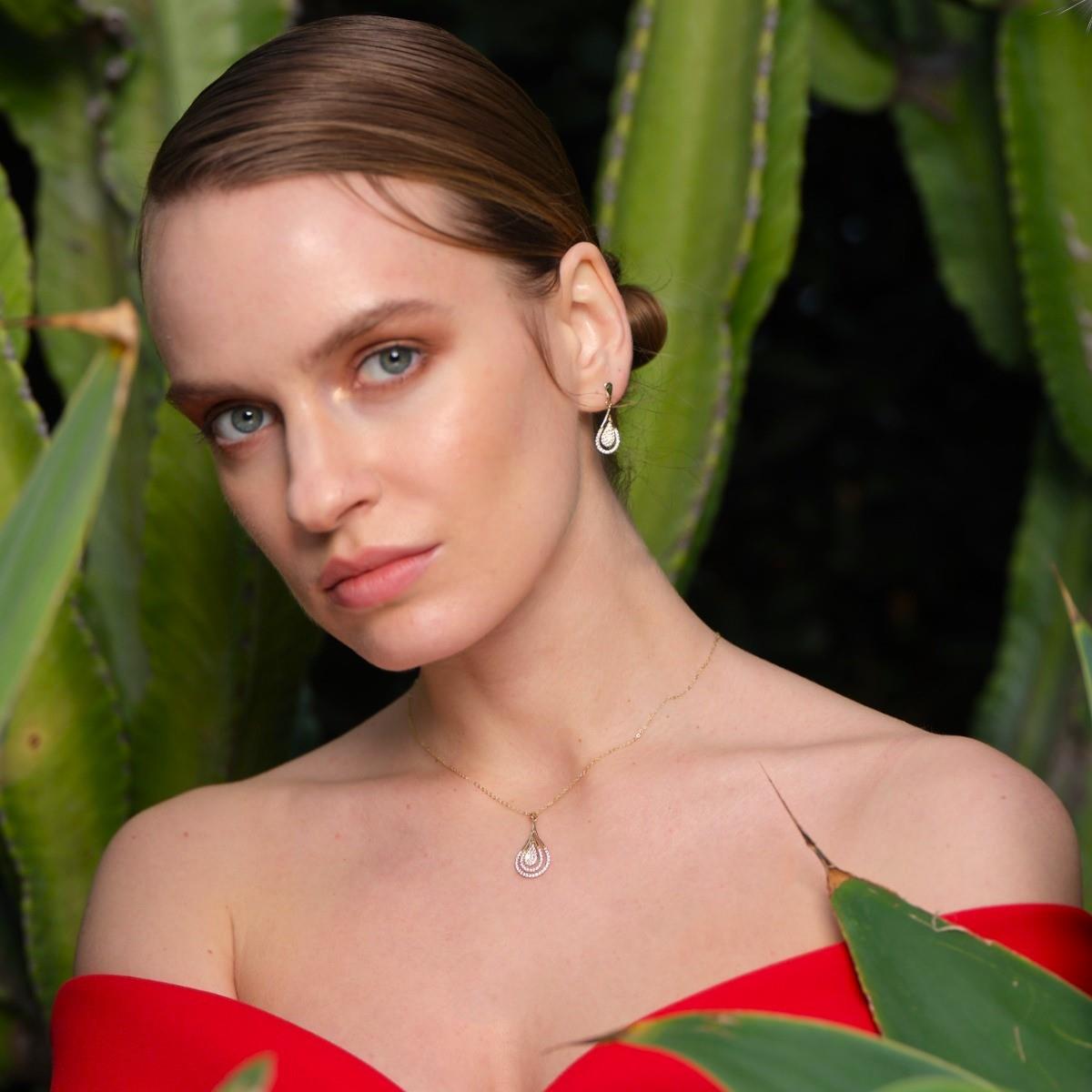 Damla Figürlü Altın Küpe KPTA 105 01 05 00