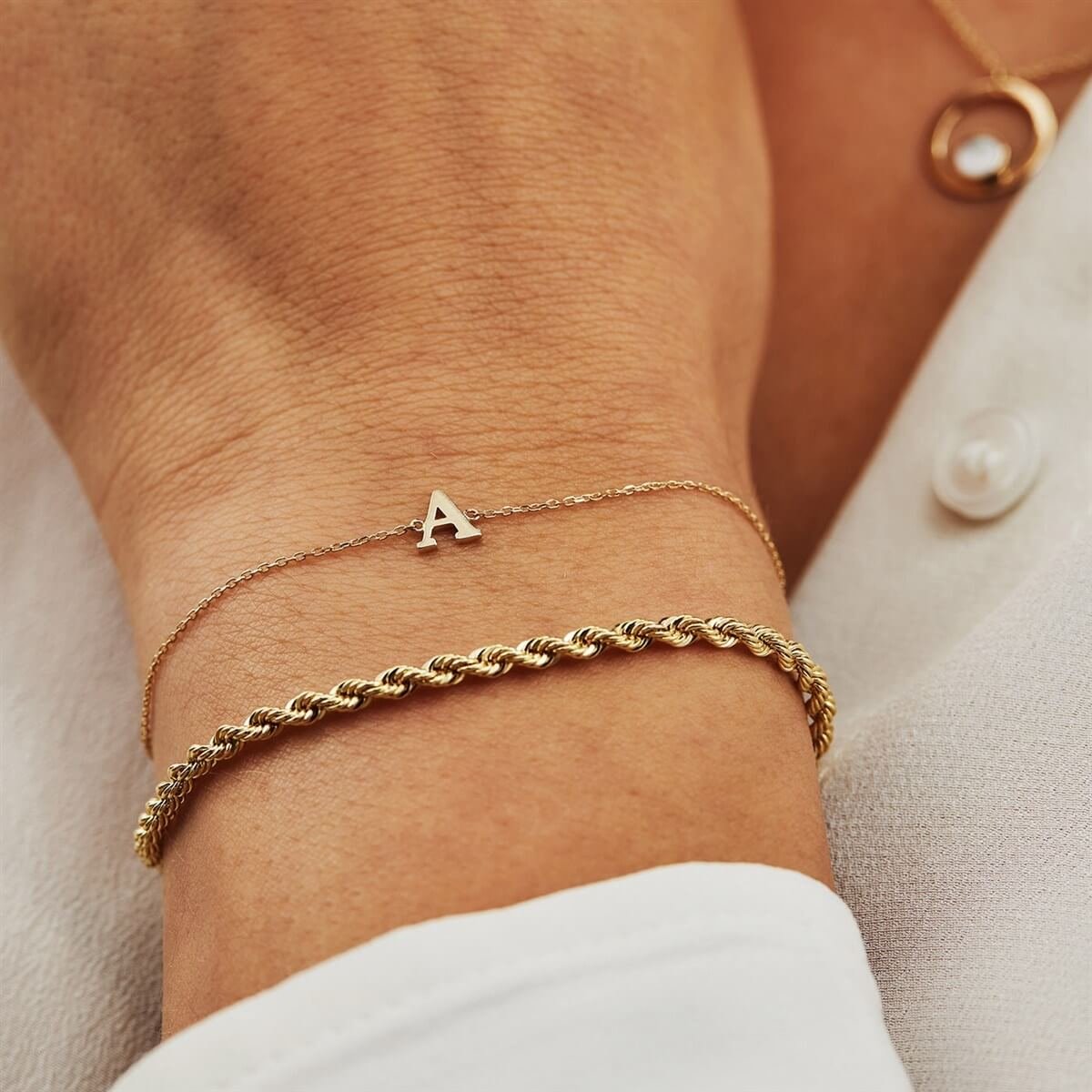 L Harfli Altın Bileklik