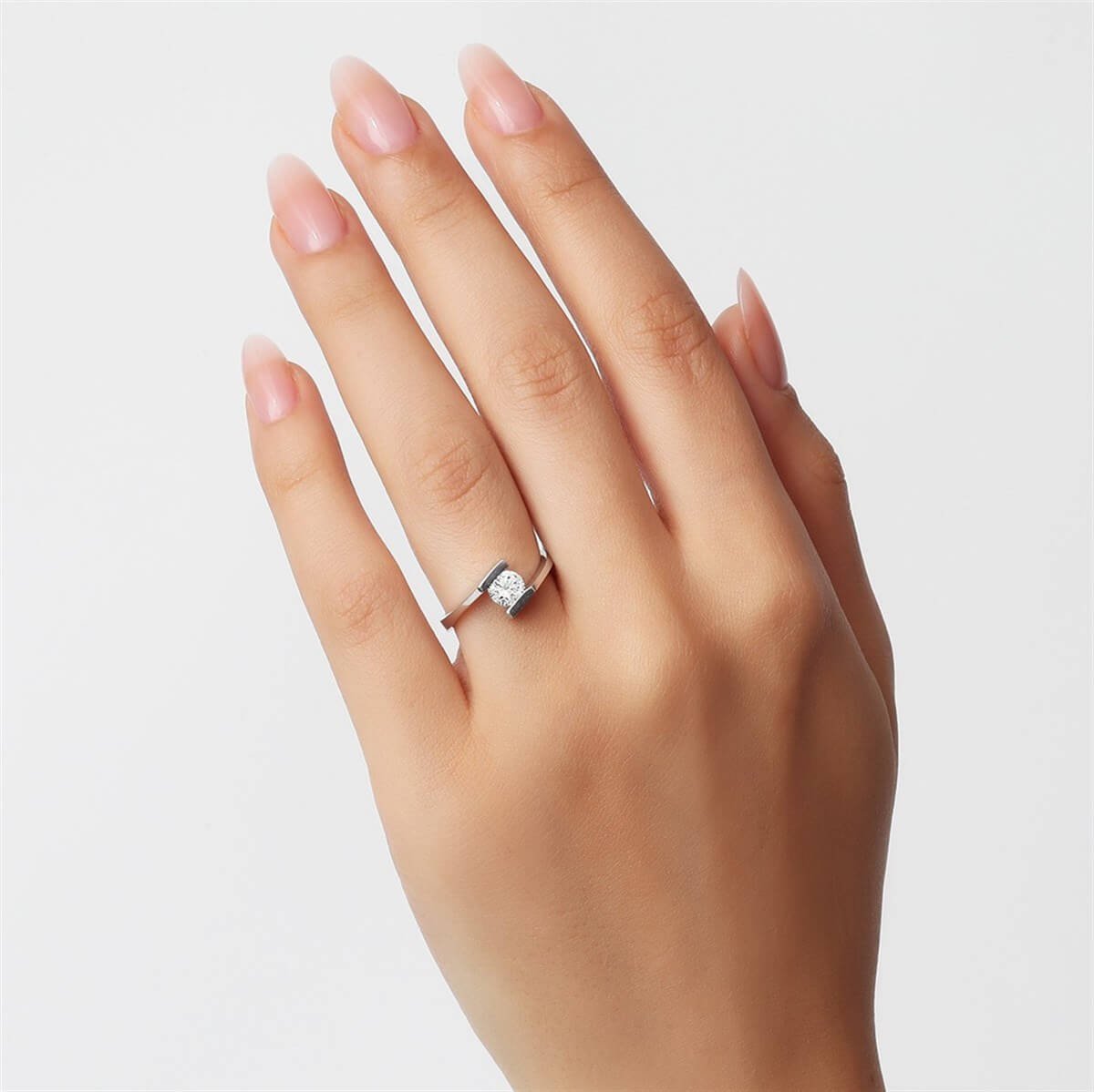 Swarovski Zirkon Taşlı  Gümüş Tektaş Yüzük